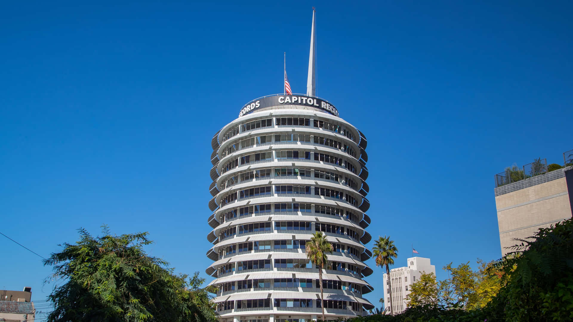 Wonderful View The Capitol Records Building Wallpaper