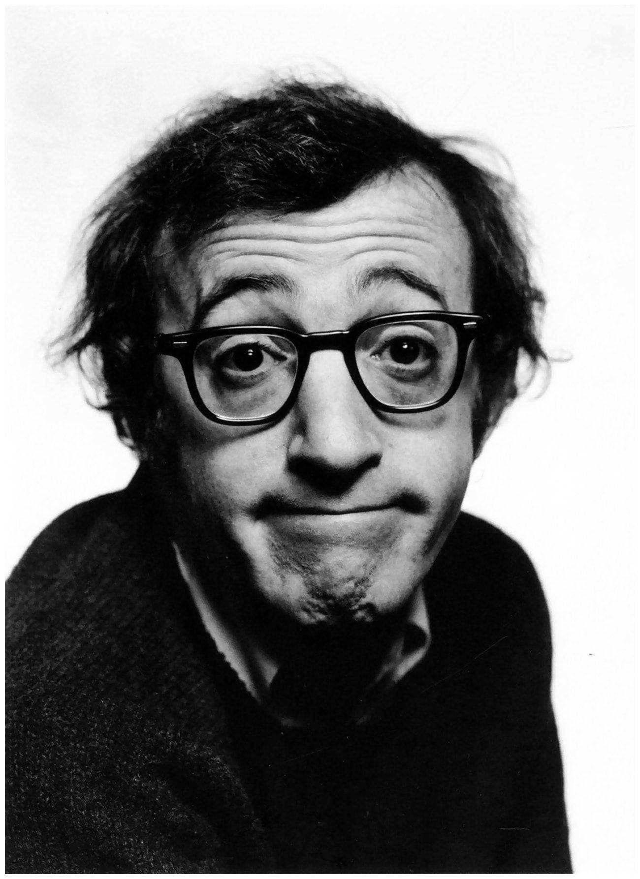 Young Woody Allen posed in a 1969 black and white photograph Wallpaper