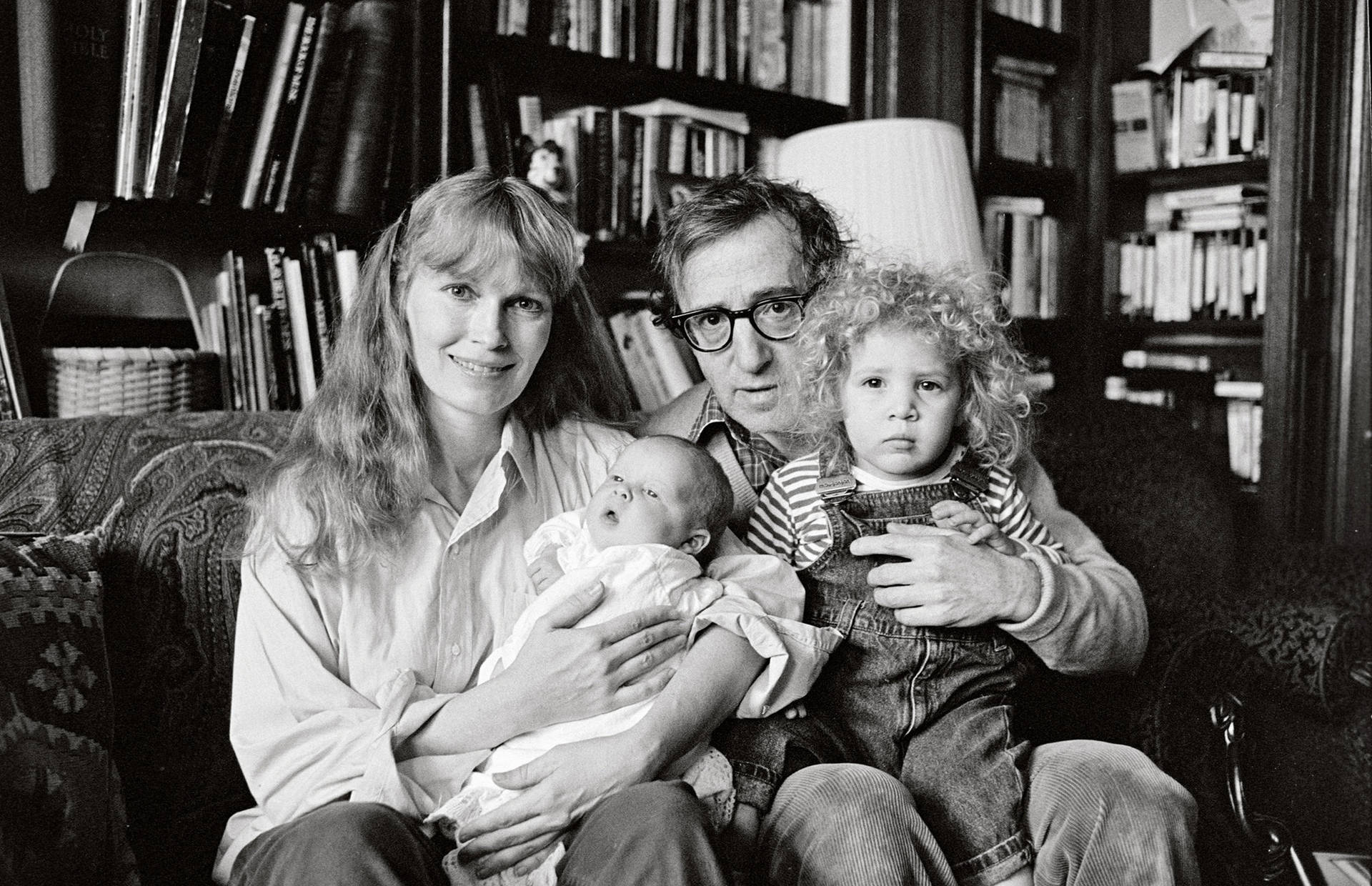 Woody Allen With Partner Mia Farrow And Children Wallpaper