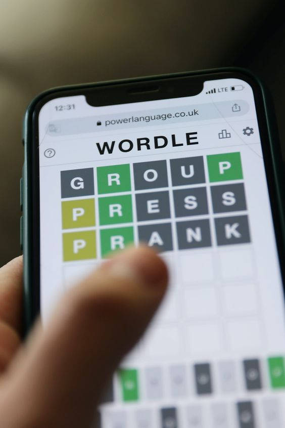 Wordle Gameplay Smartphone Scherm Achtergrond