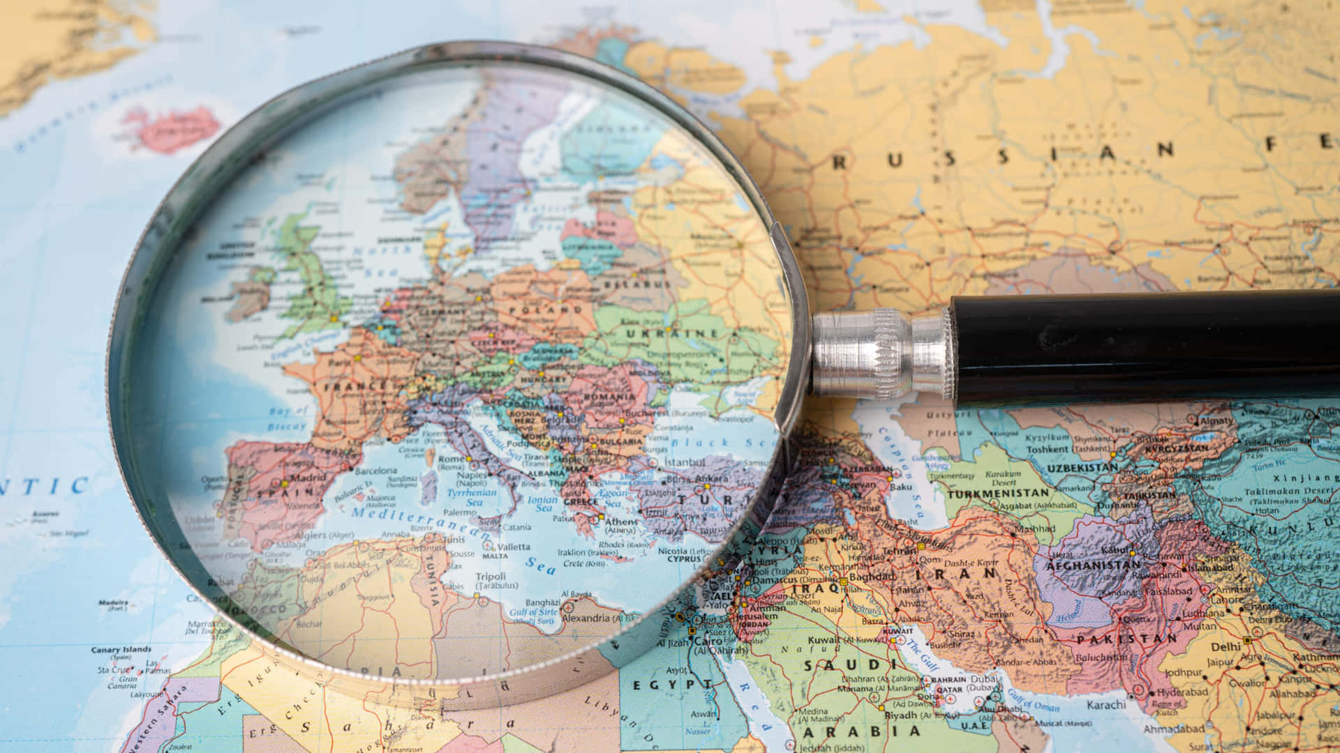 World Map Exploration Magnifying Glass Wallpaper