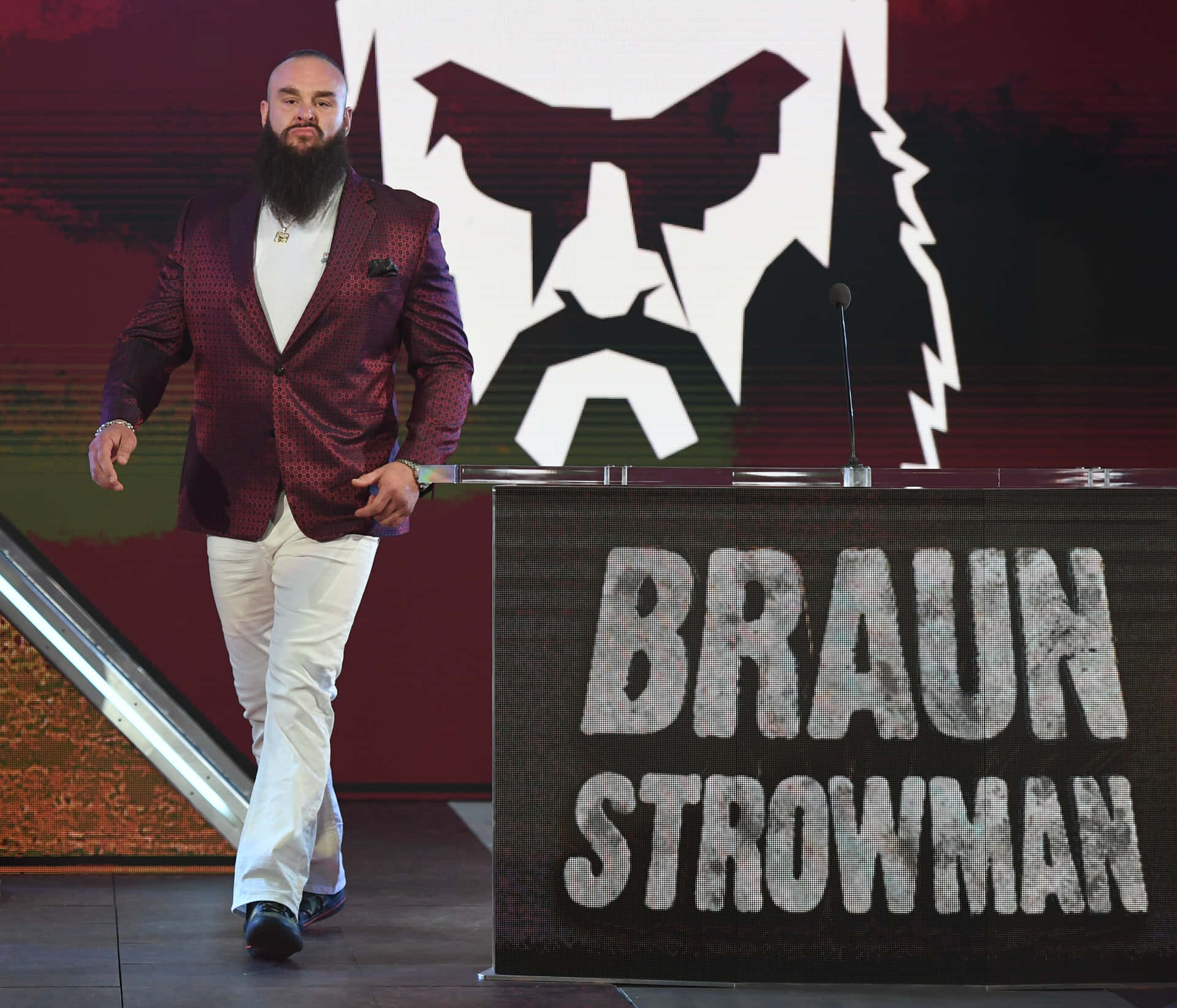 Wwe American Wrestler Braun Strowman At T-mobile Arena Background