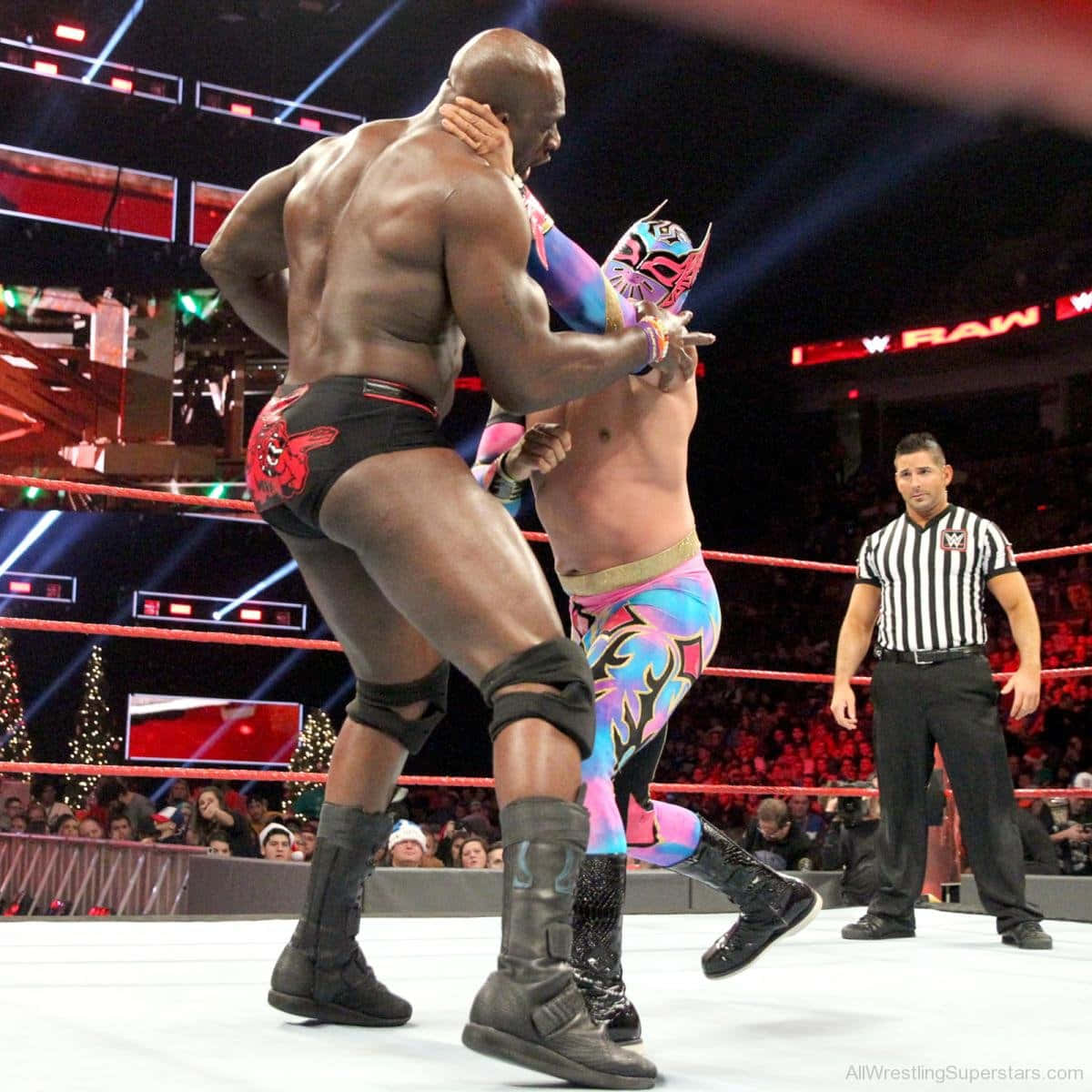 WWE American Wrestler Sin Cara mod Titus O Neil Vægmaleri Wallpaper