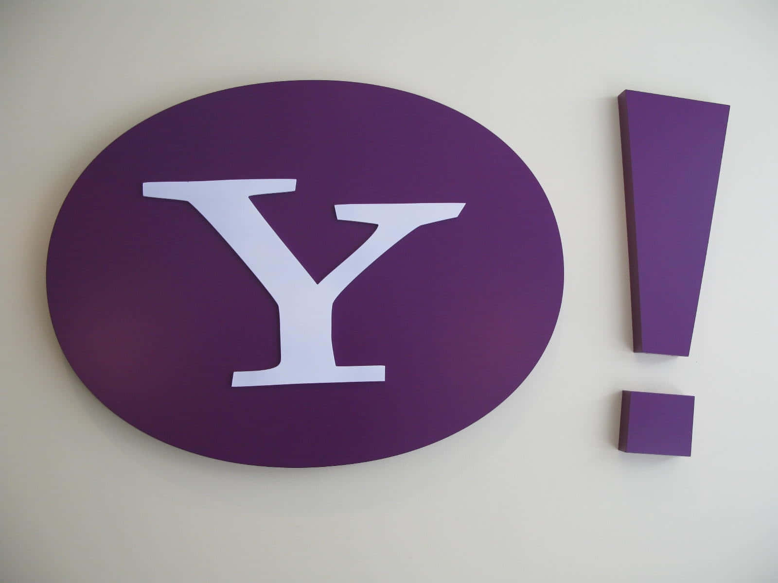 Yahoo Logo On A Wall
