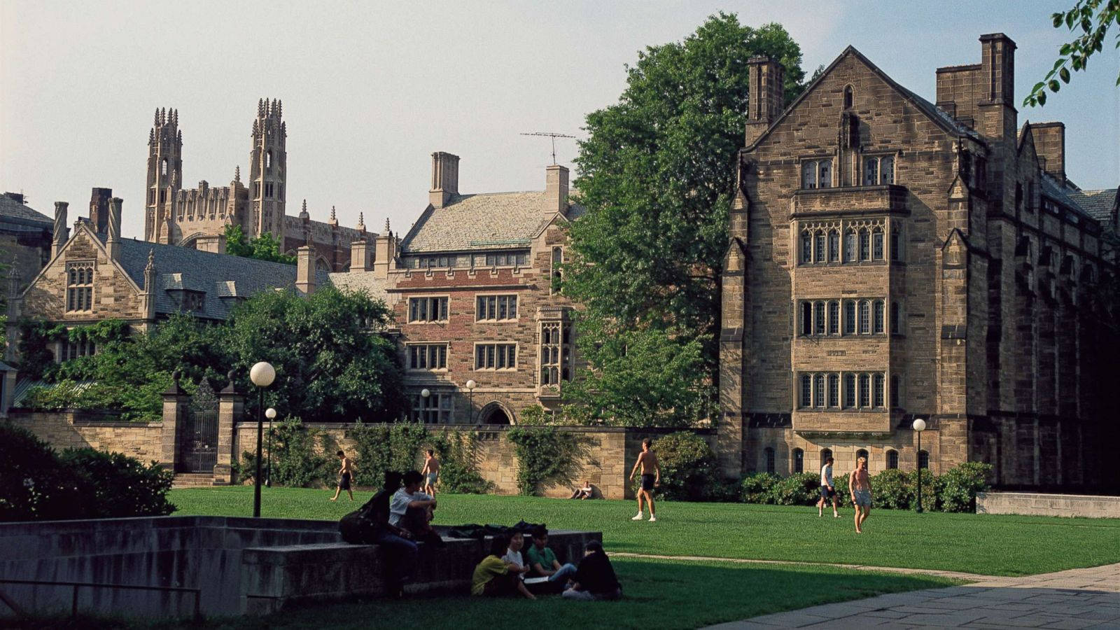 Yale University Students Relaxing Wallpaper