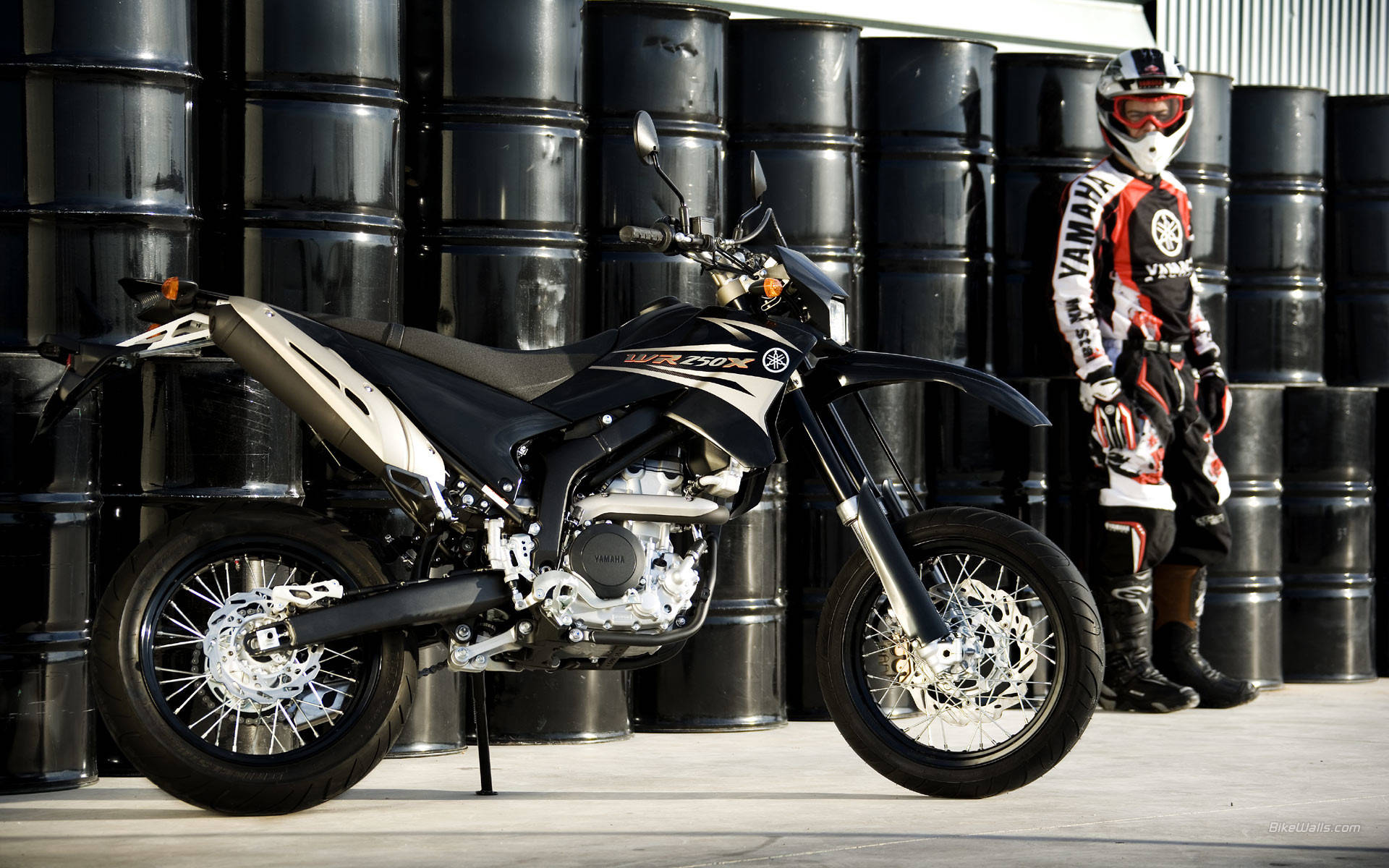 Yamahaschwarzes Motorrad Bestes Desktop Wallpaper