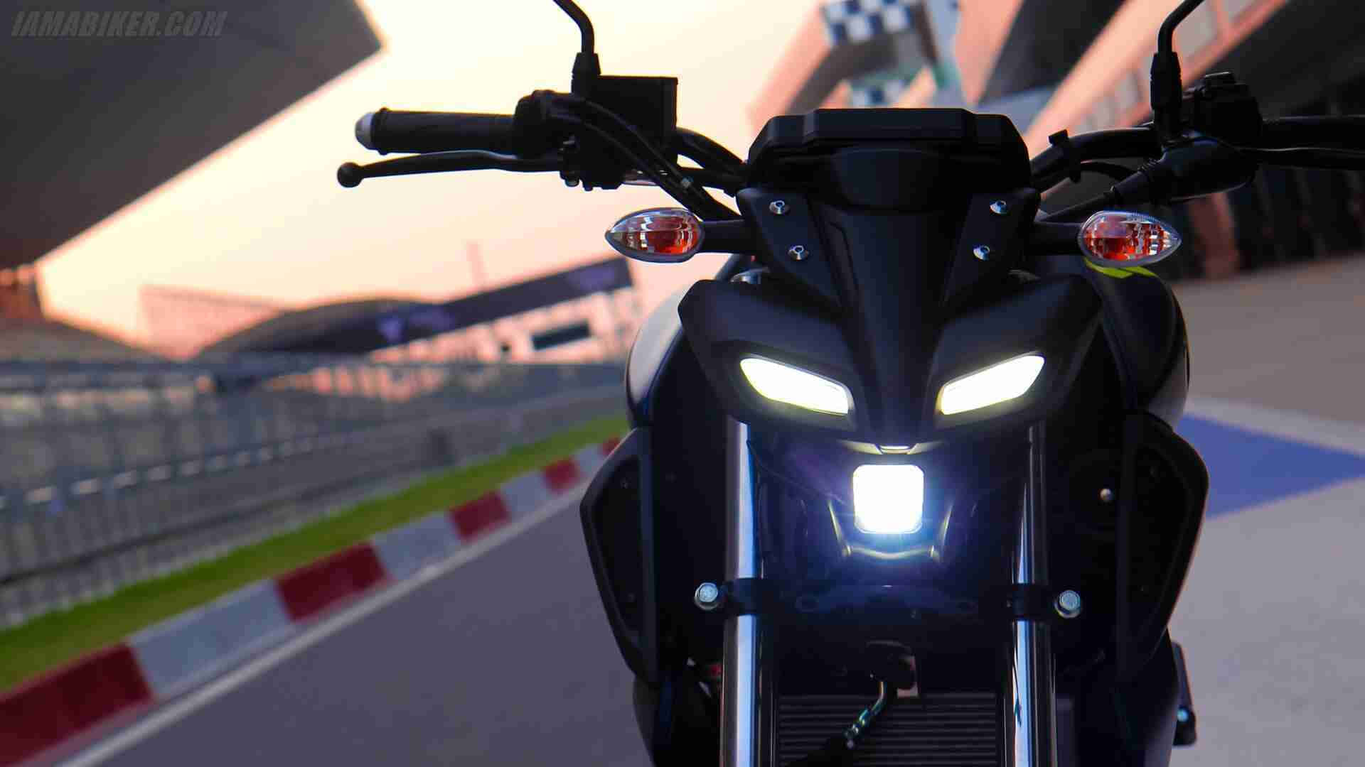 Yamaha Motorfiets Koplamp Racebaan Achtergrond Achtergrond