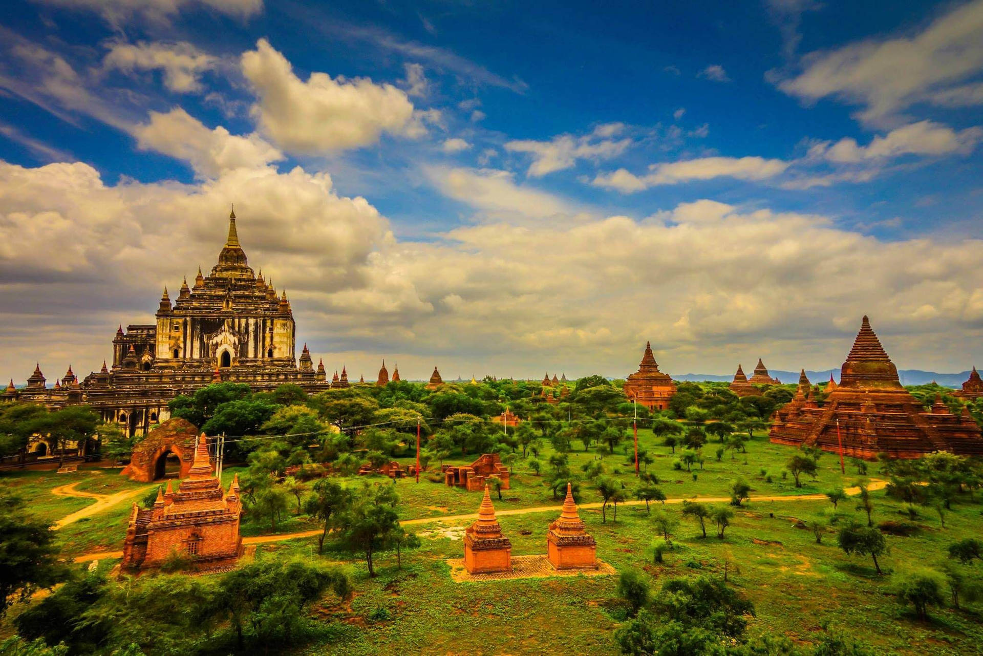 Den gamle Yangon Bagan Pagoda motiver baggrund. Wallpaper