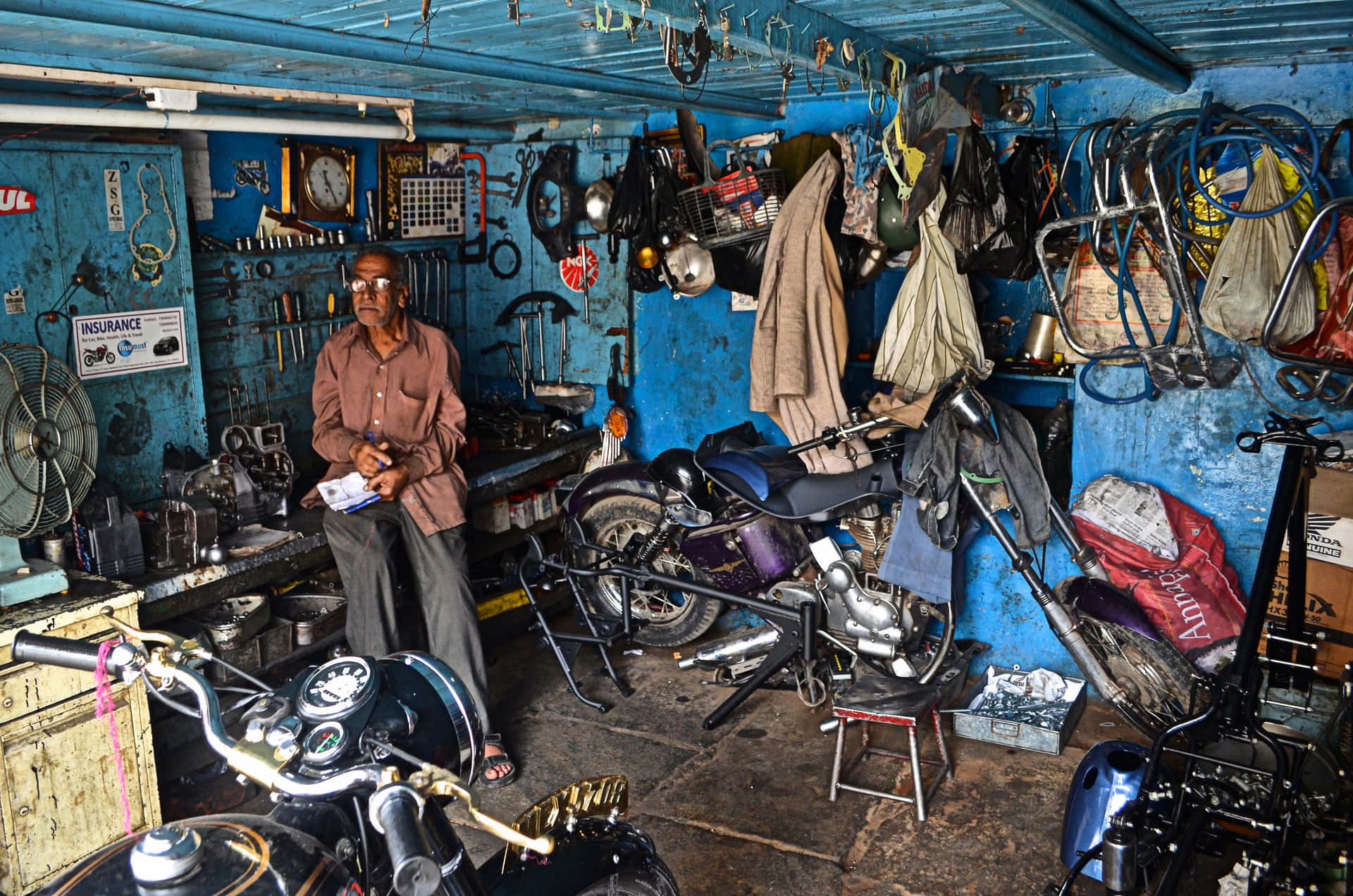 Motorcycle Parts Yard Sale Picture