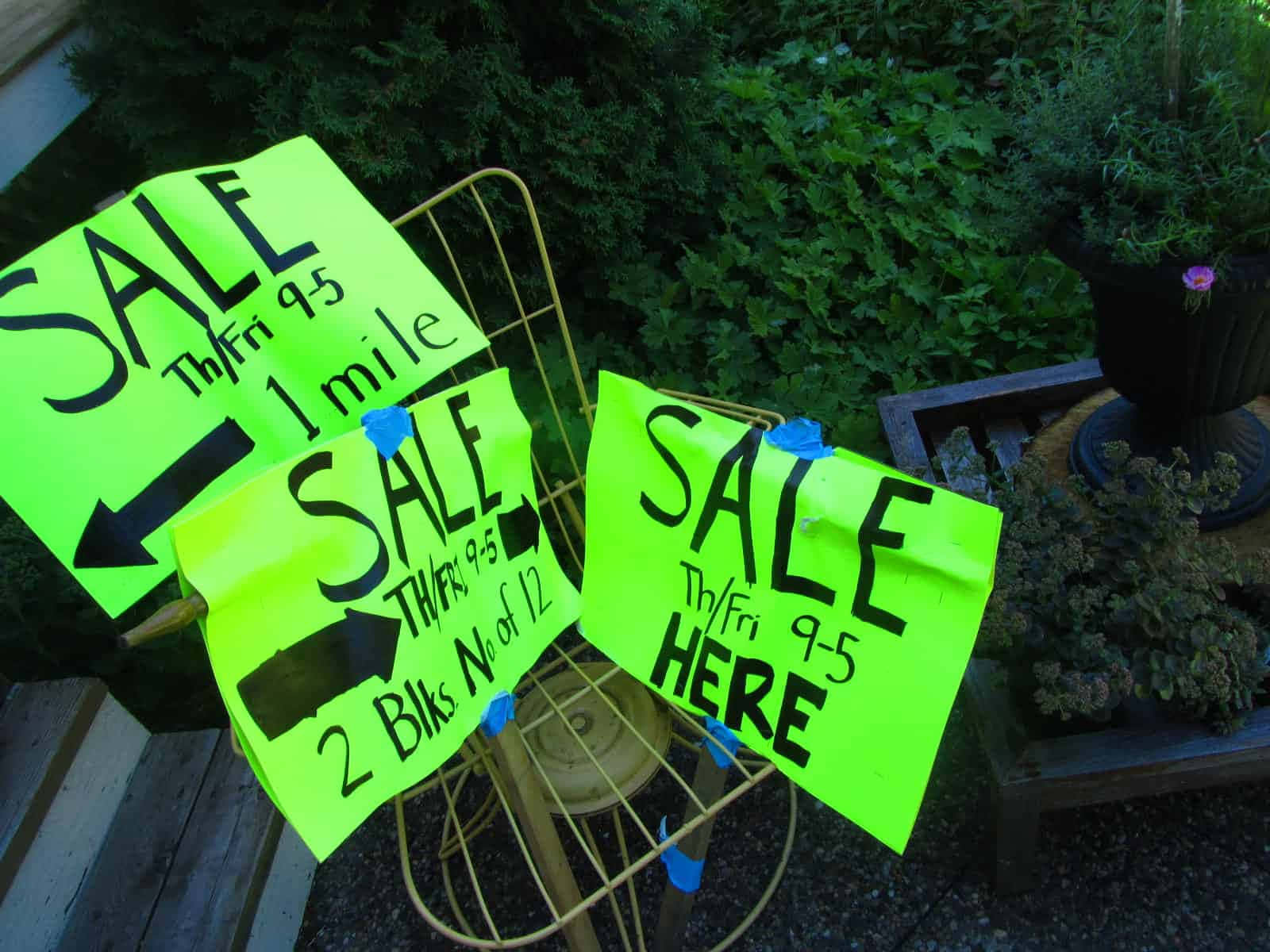 Exciting Neighborhood Yard Sale