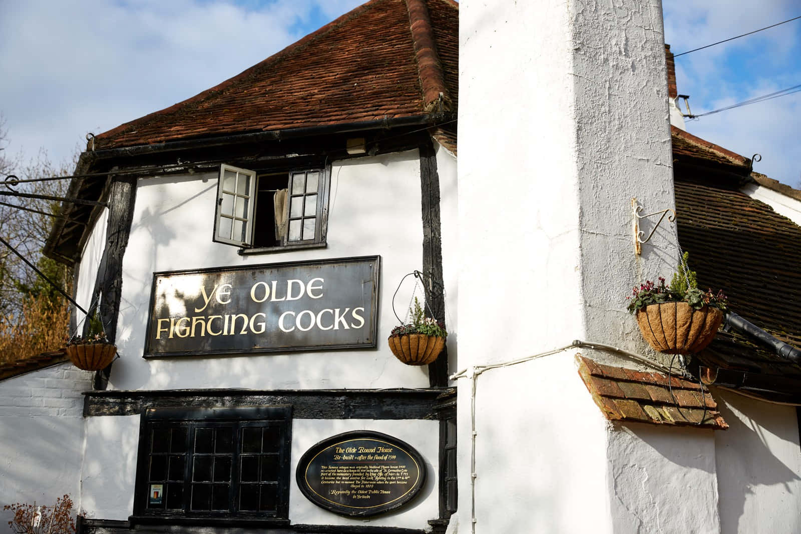 Ye Olde Fighting Cocks Pub St Albans Wallpaper