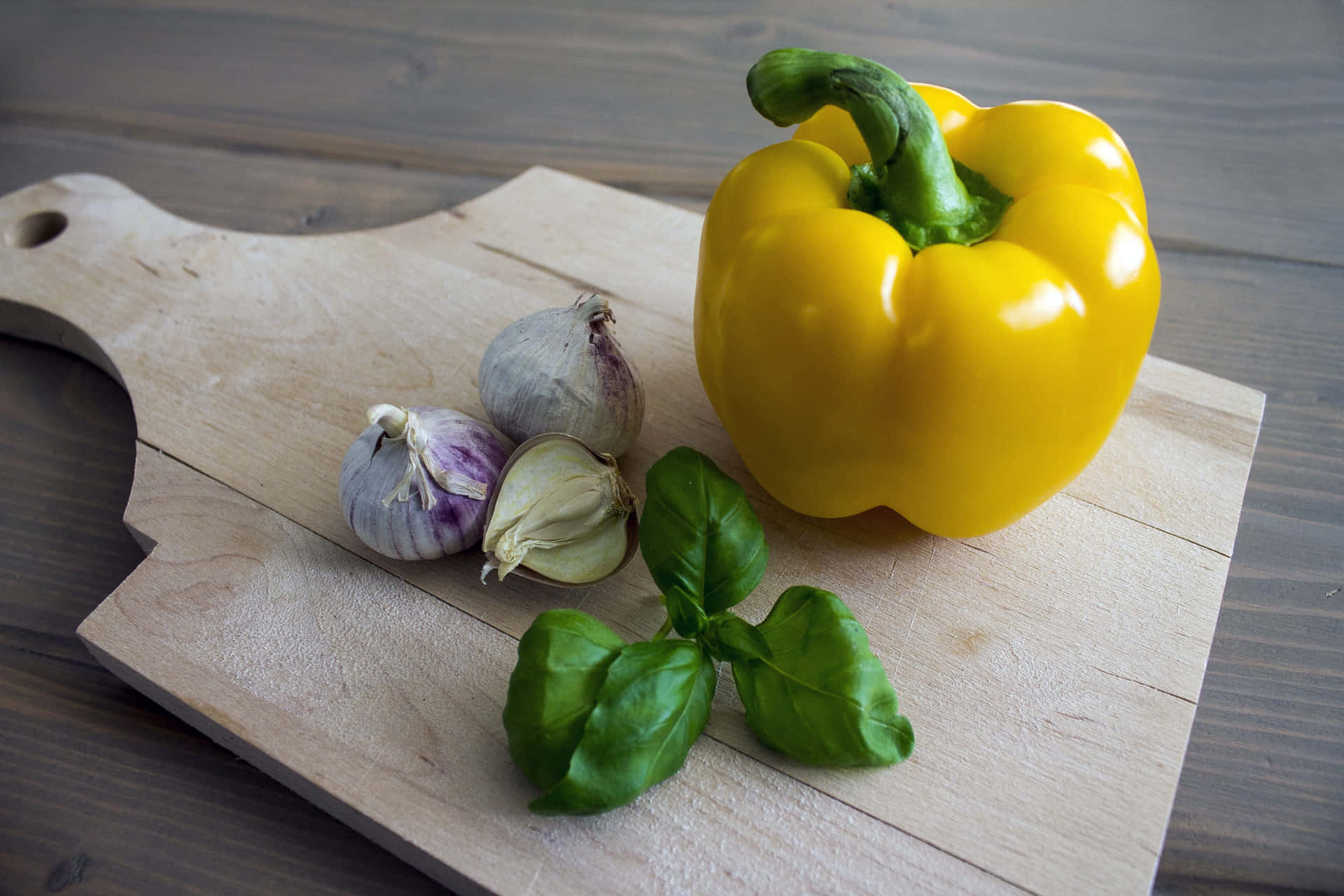 Vibrant Og Frisk Gul Paprika Bakgrunnsbildet