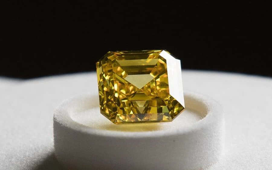 Stunning Yellow Diamond Close-up Wallpaper