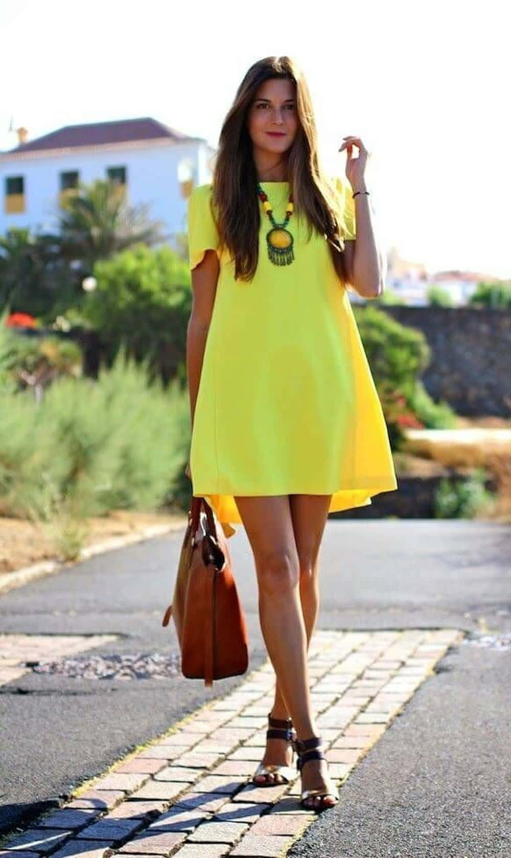 Vibrant Yellow Fashionista Wallpaper