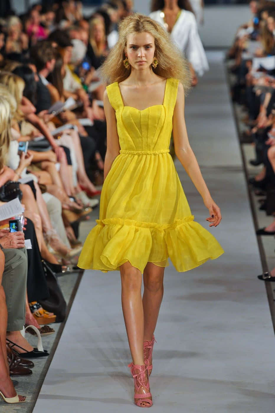 Radiant Yellow Dress with Elegant Style Wallpaper
