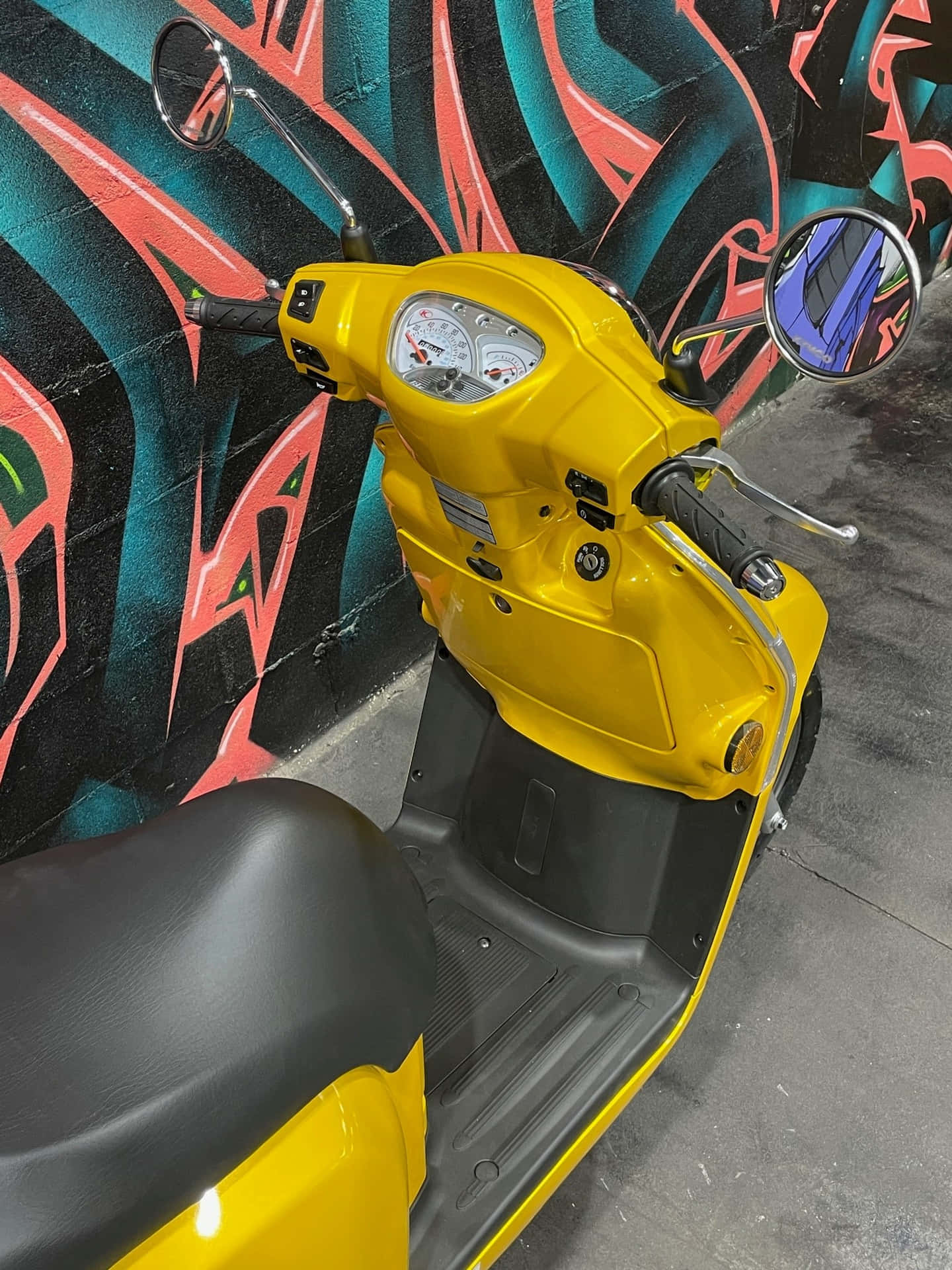 Fond Artistique De Scooter Kymco Jaune Fond d'écran