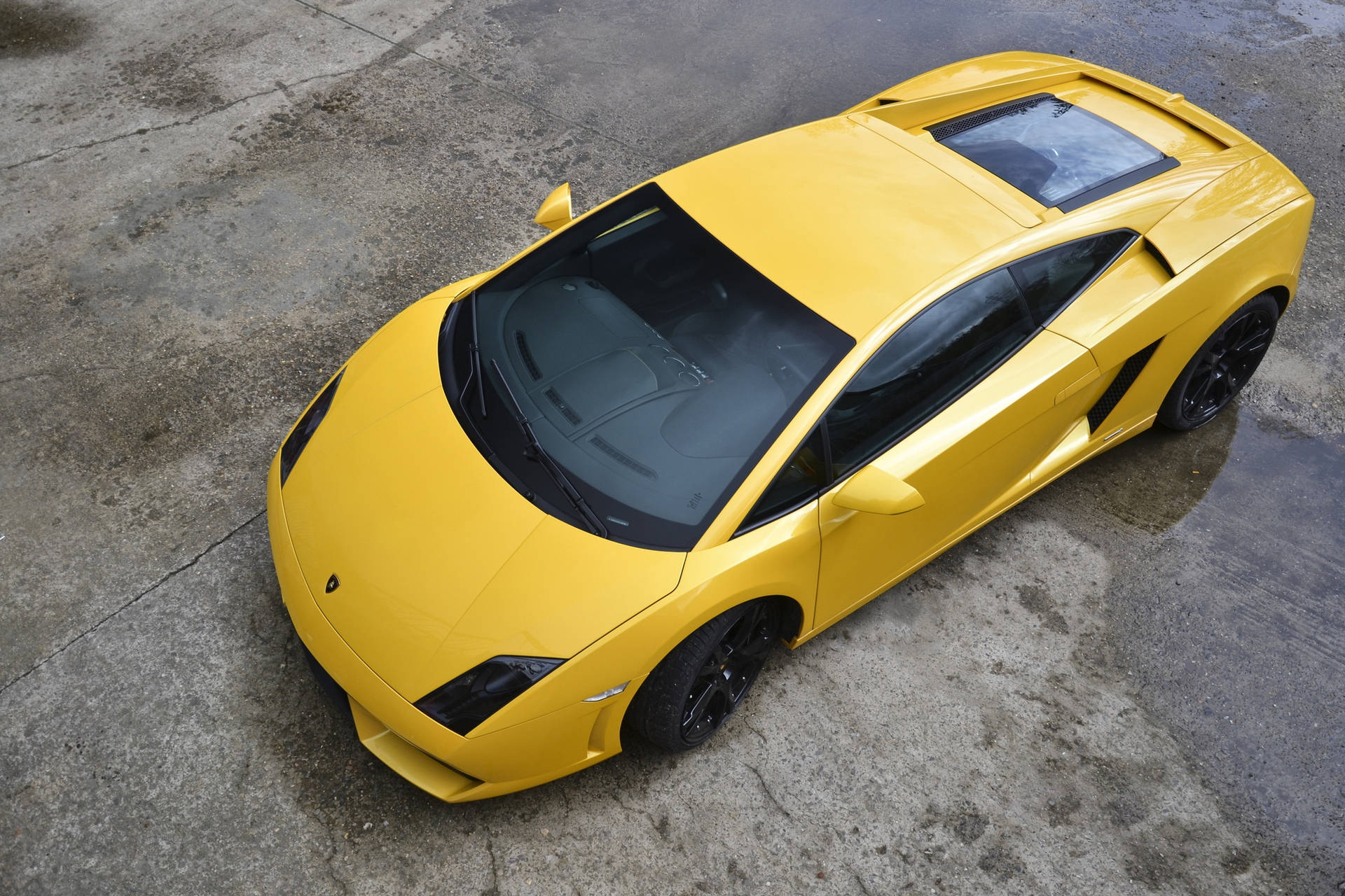 Yellow Lamborghini Car Wallpaper