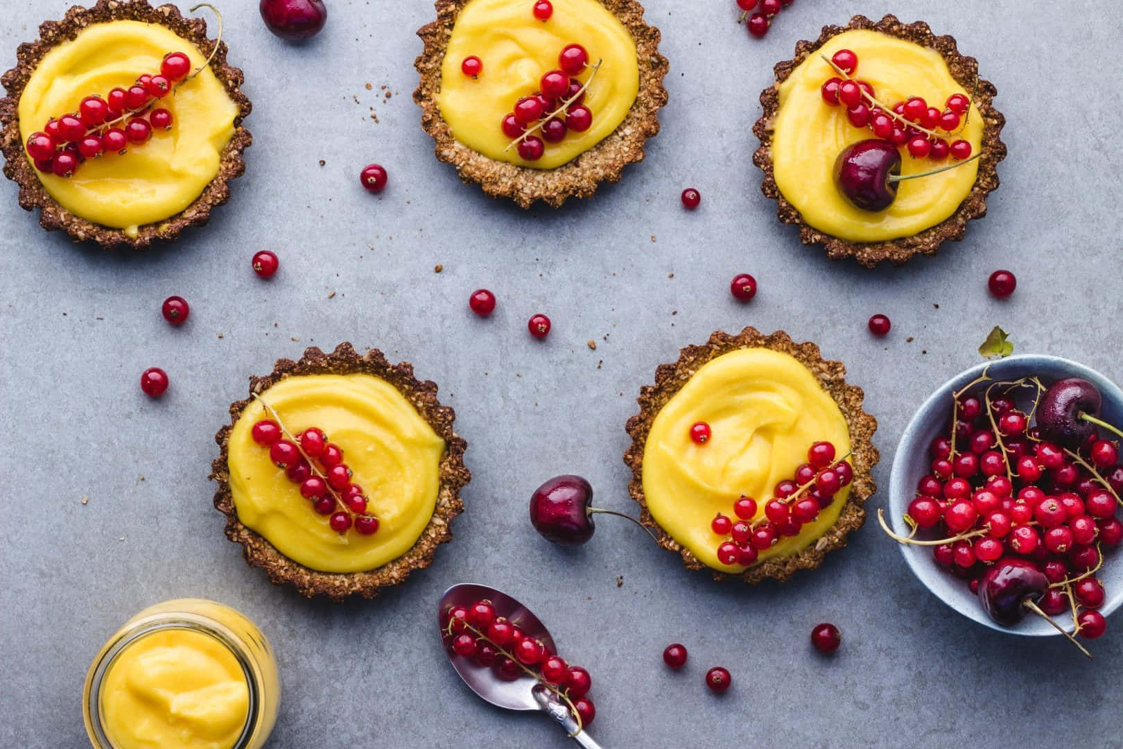 Yellow Mini Tart Berries Wallpaper