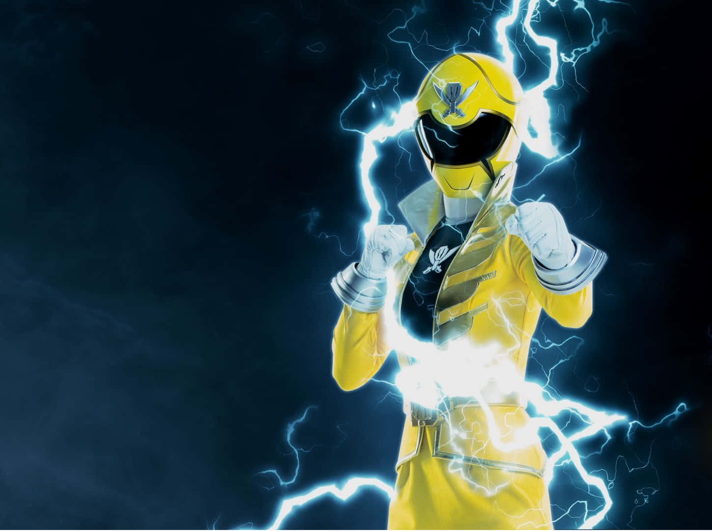 Yellow Ranger Electric Charge Wallpaper