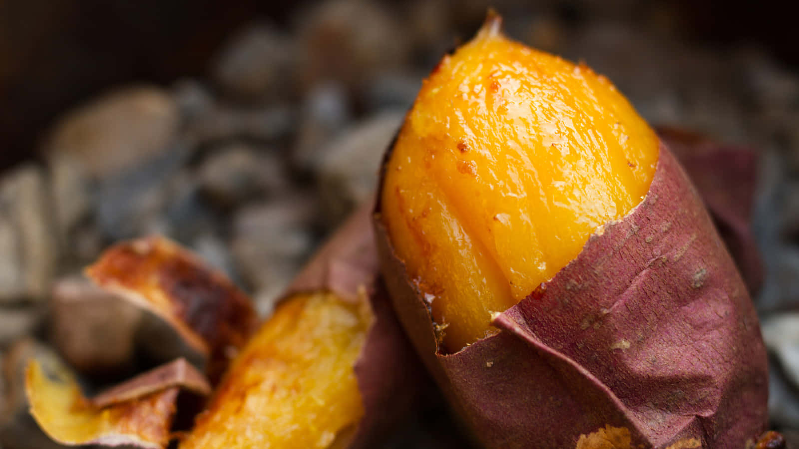 Yellow Sweet Potato 1600 X 900 Wallpaper Wallpaper