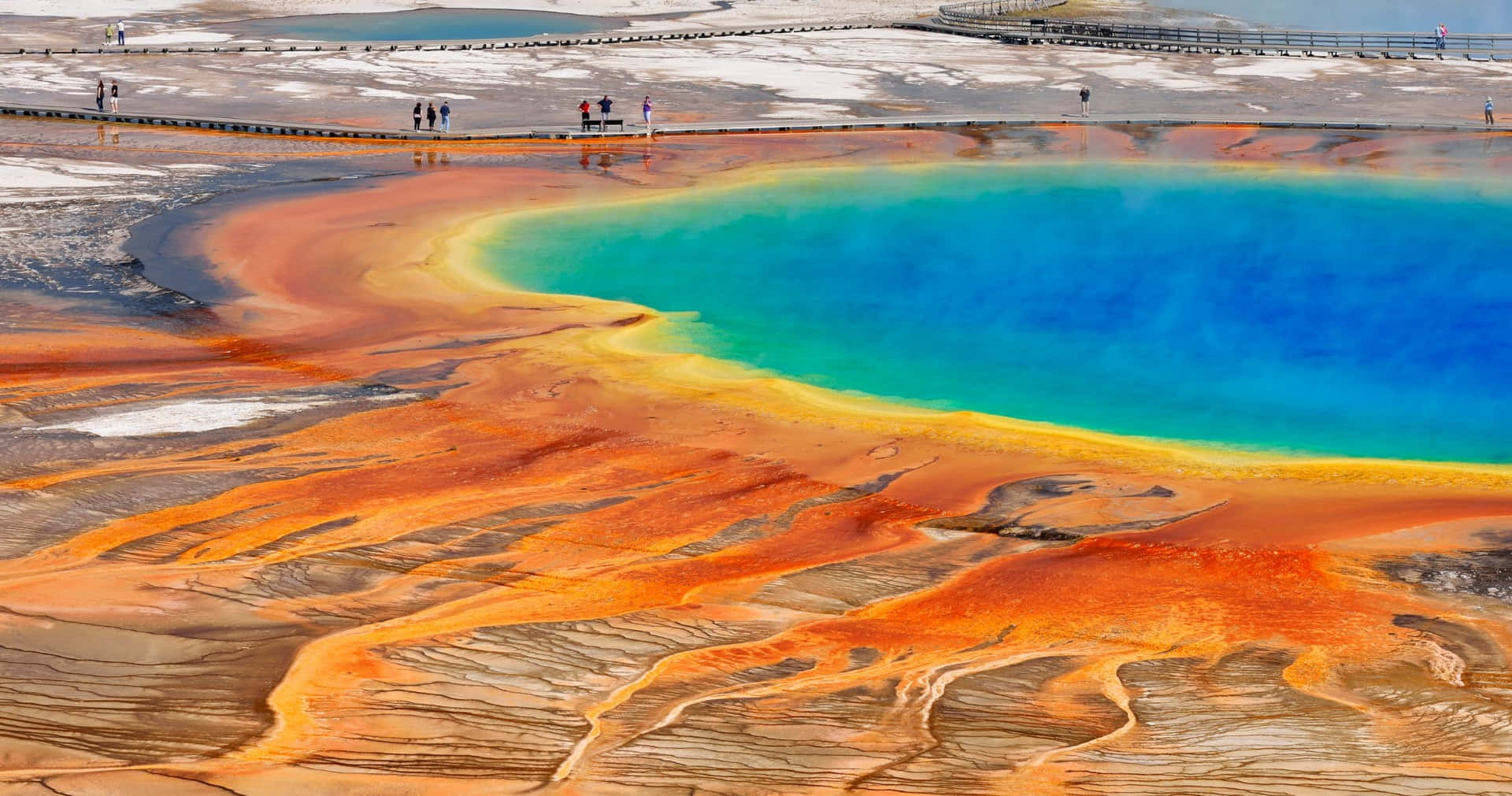 Majestic eruption of a Yellowstone Geyser Wallpaper