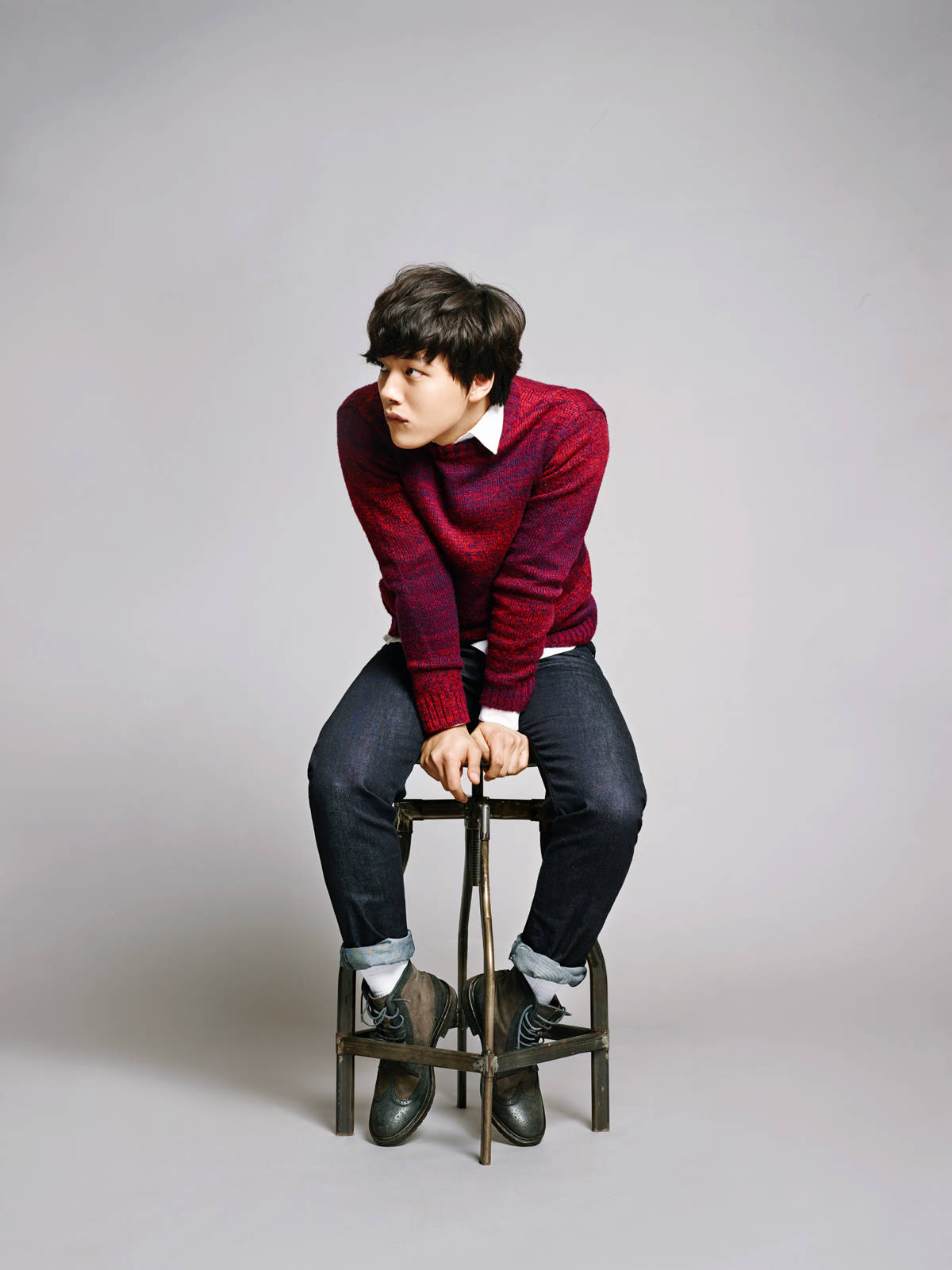 Yeo Jin Goo In Red Outfit Wallpaper