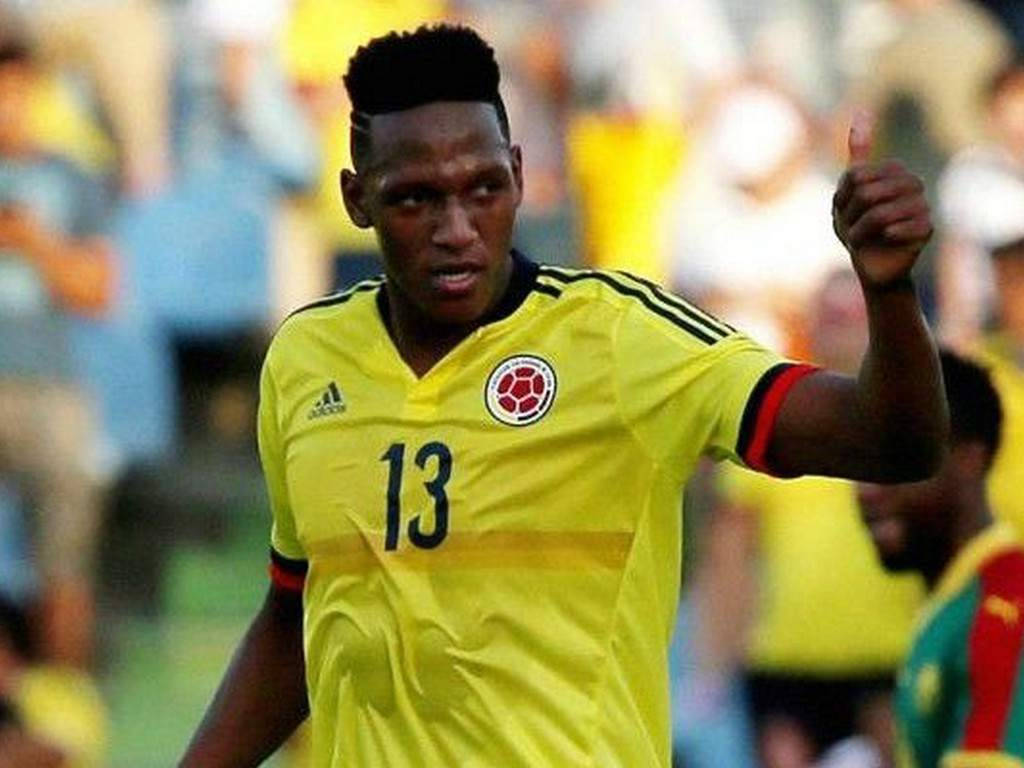 Yerry Mina Thumbs Up Picture