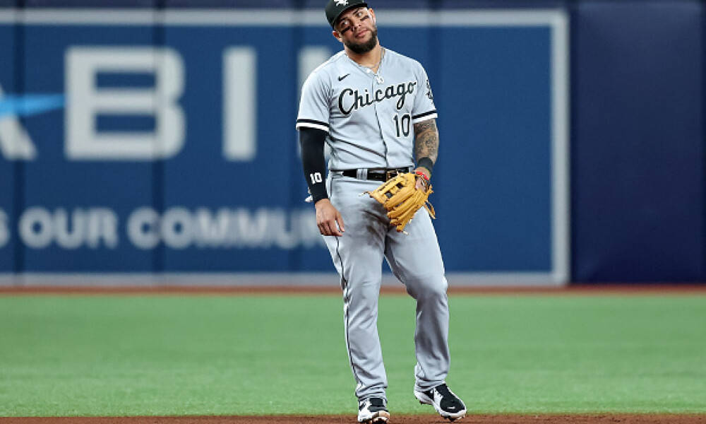 Yoan Moncada of the Chicago White Sox fields against the Seattle