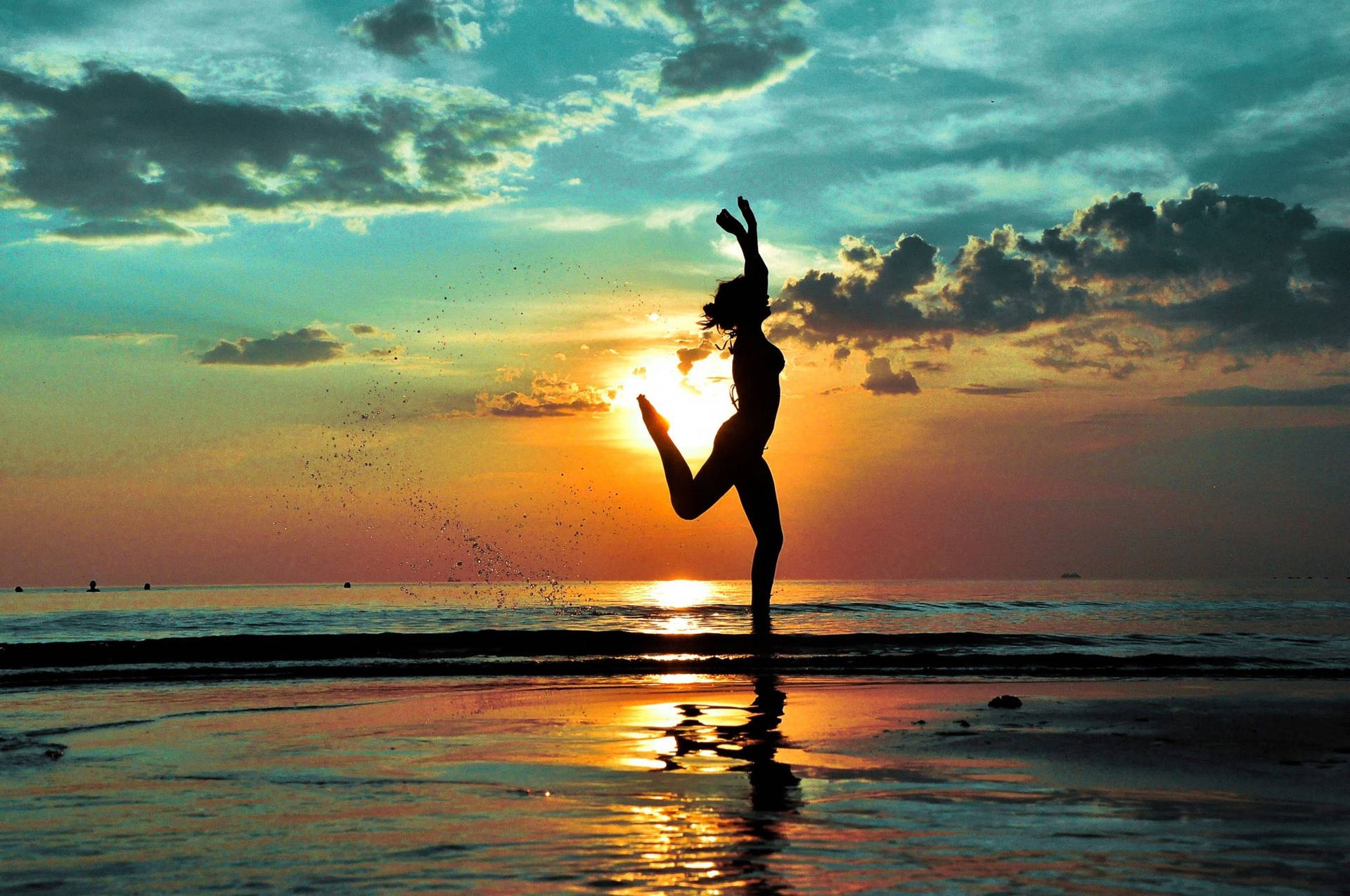 Yoga Woman Beach Wallpaper