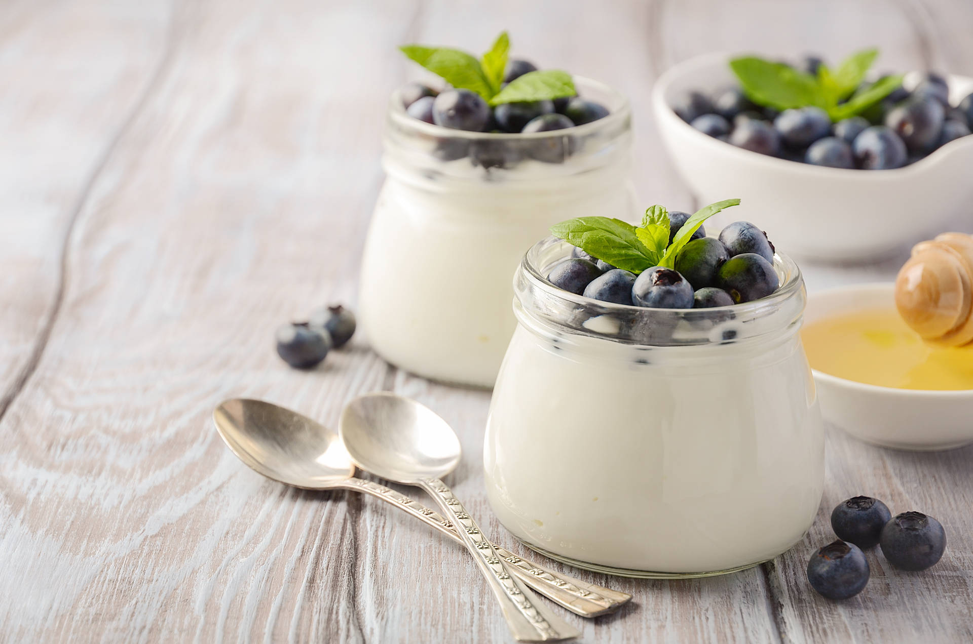 Caption: Fresh Yogurt with Blueberries Wallpaper