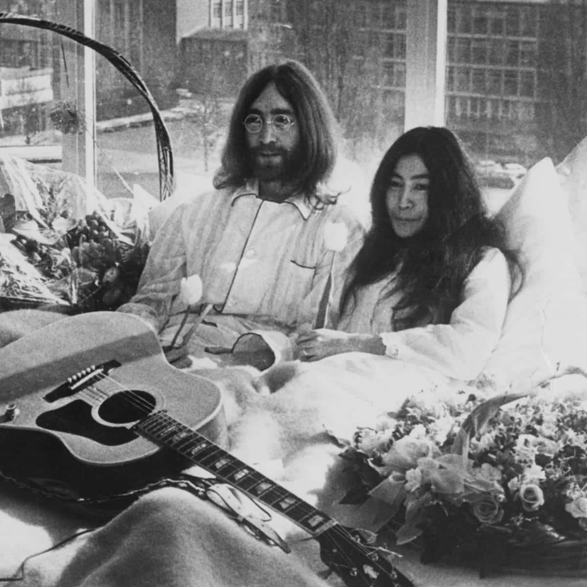 Yoko Ono John Lennon Guitar Wallpaper