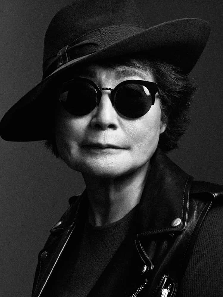 Yoko Ono Phone Vintage Monochrome Wallpaper