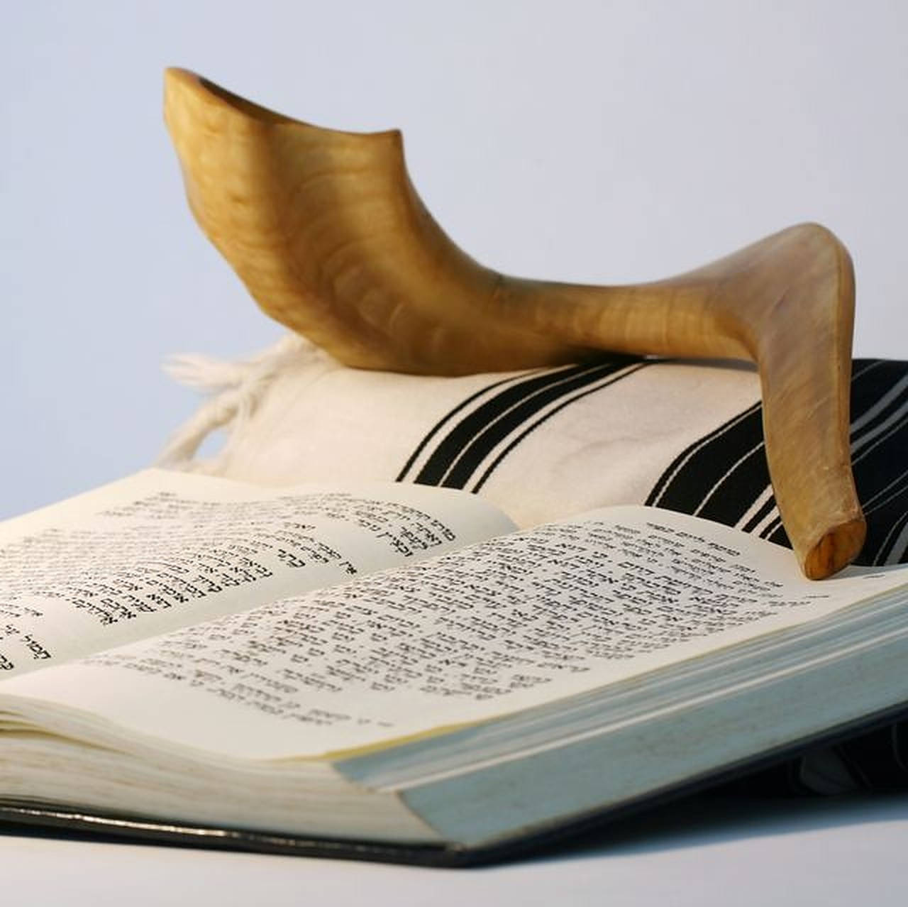 Corno E Libro Di Yom Kippur Sfondo