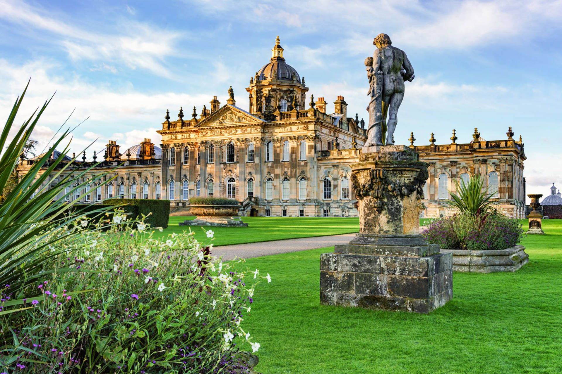 Majestic Architecture of Castle Howard in Yorkshire Wallpaper