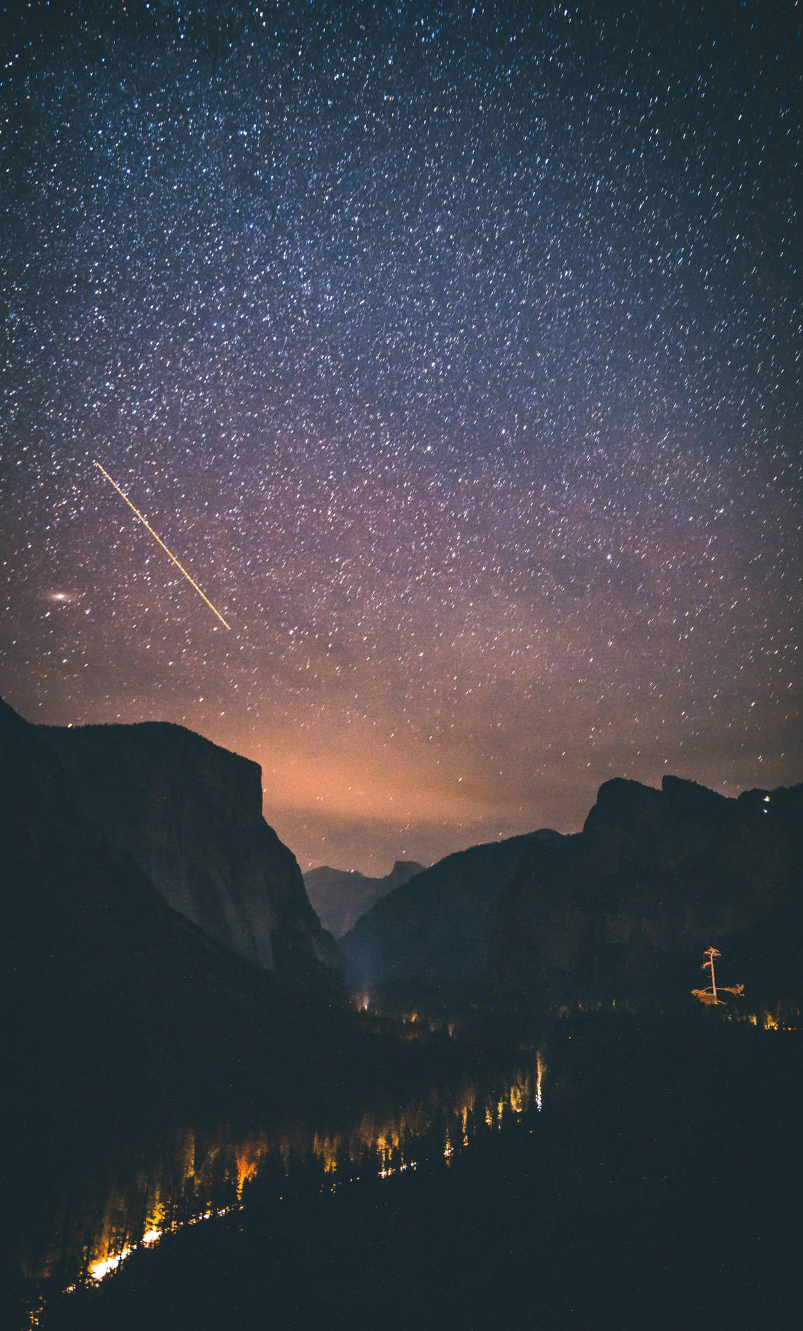 Meteor Passing By Yosemite Iphone Wallpaper