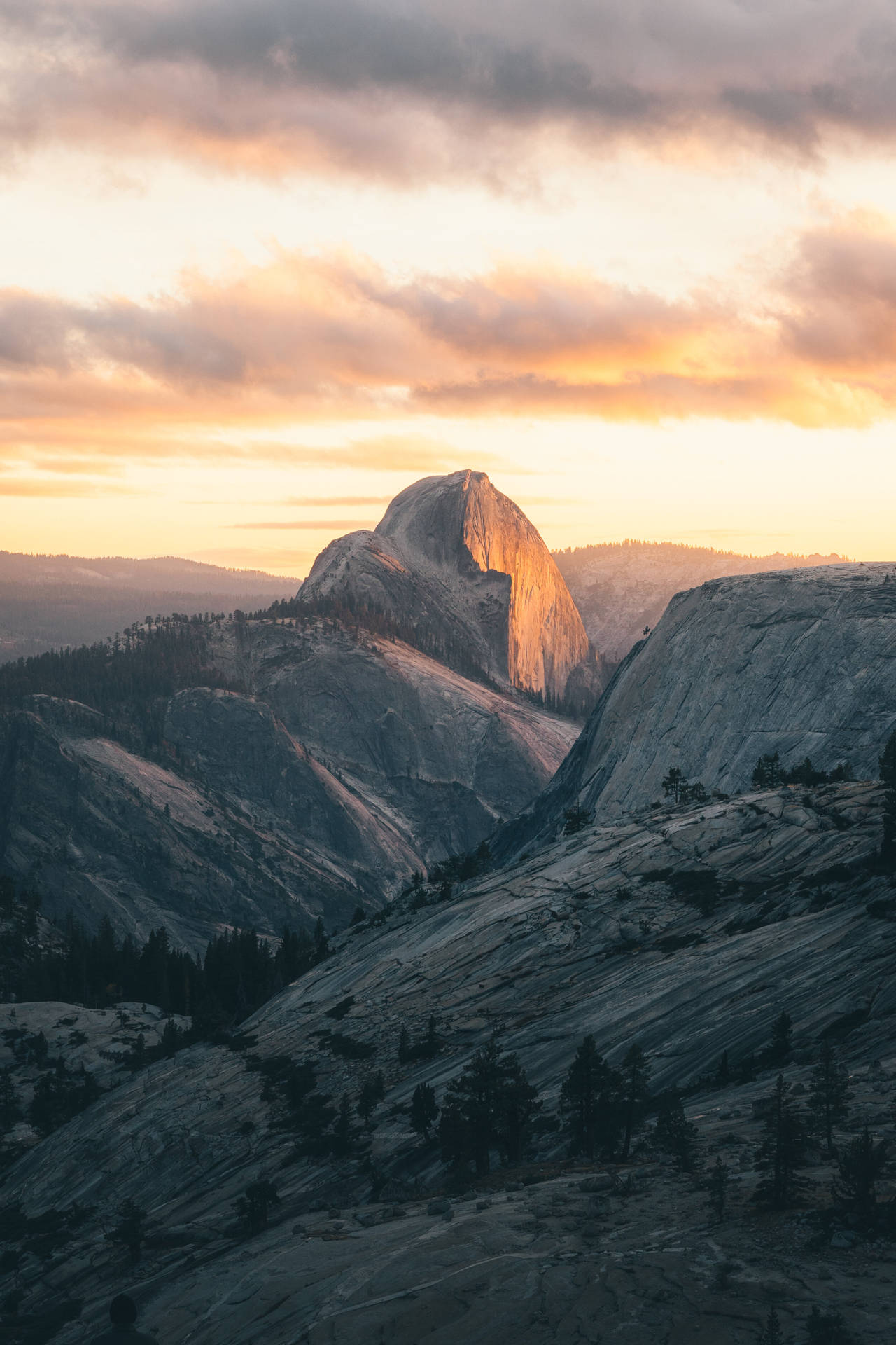 Gammadelle Montagne Rocciose A Yosemite Per Iphone Sfondo
