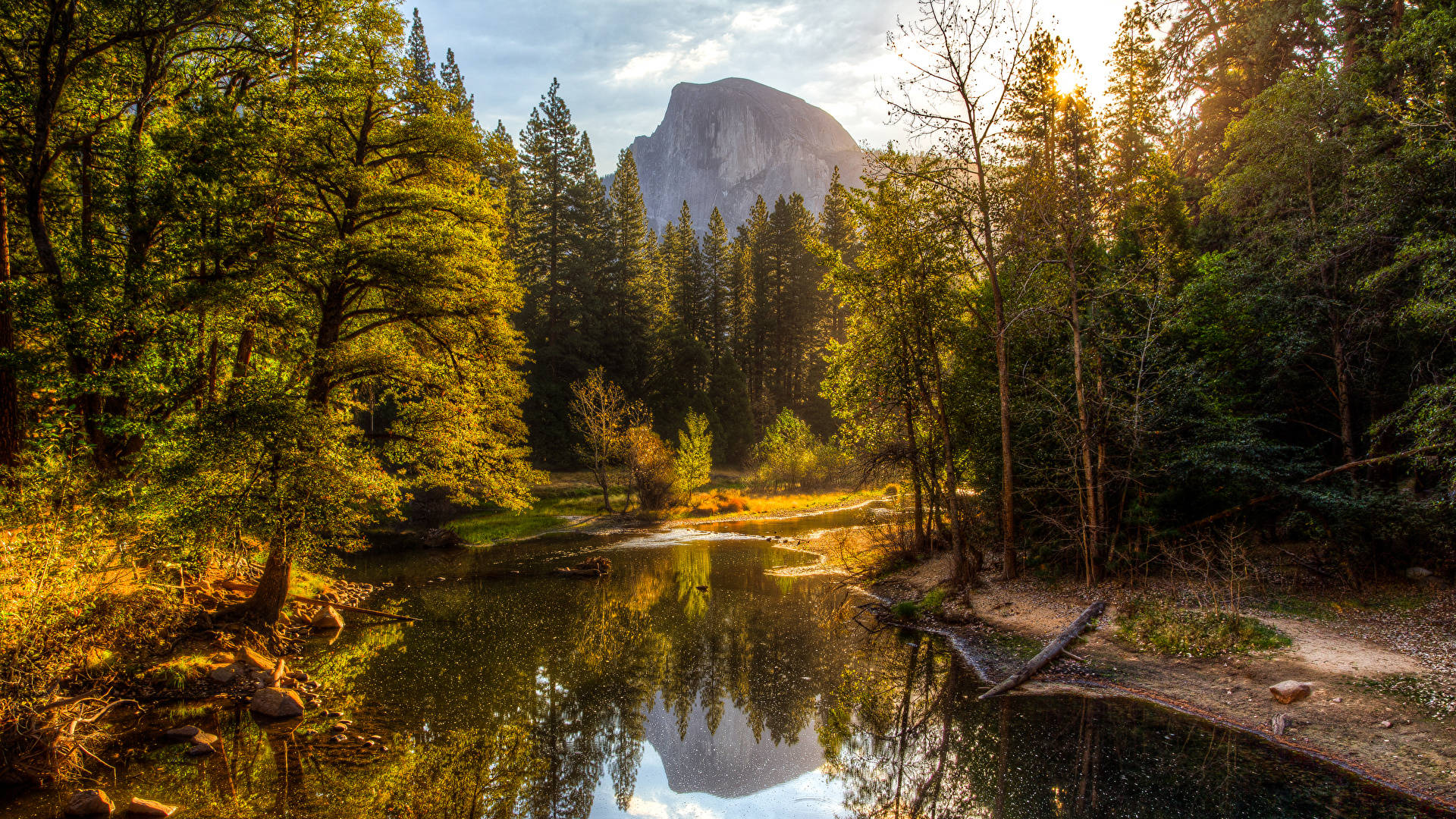 Parquenacional De Yosemite Luz Dorada. Fondo de pantalla