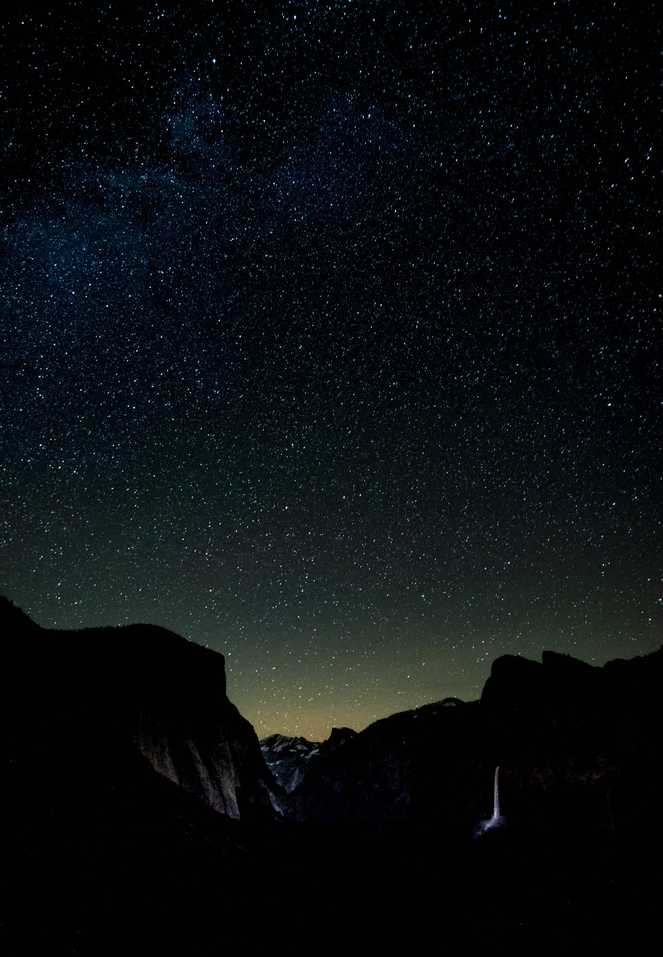 Yosemite Night Sky Black Iphone Picture