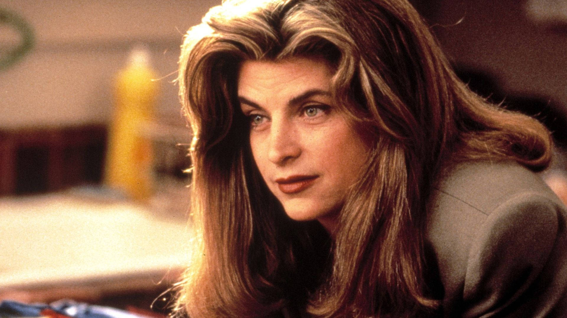 Young American Actress Kirstie Alley With A Classic Hairstyle Wallpaper