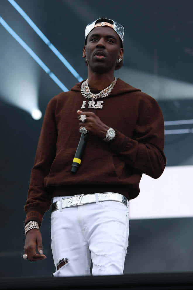 American Rapper Young Dolph 2021 Rolling Loud New York Wallpaper