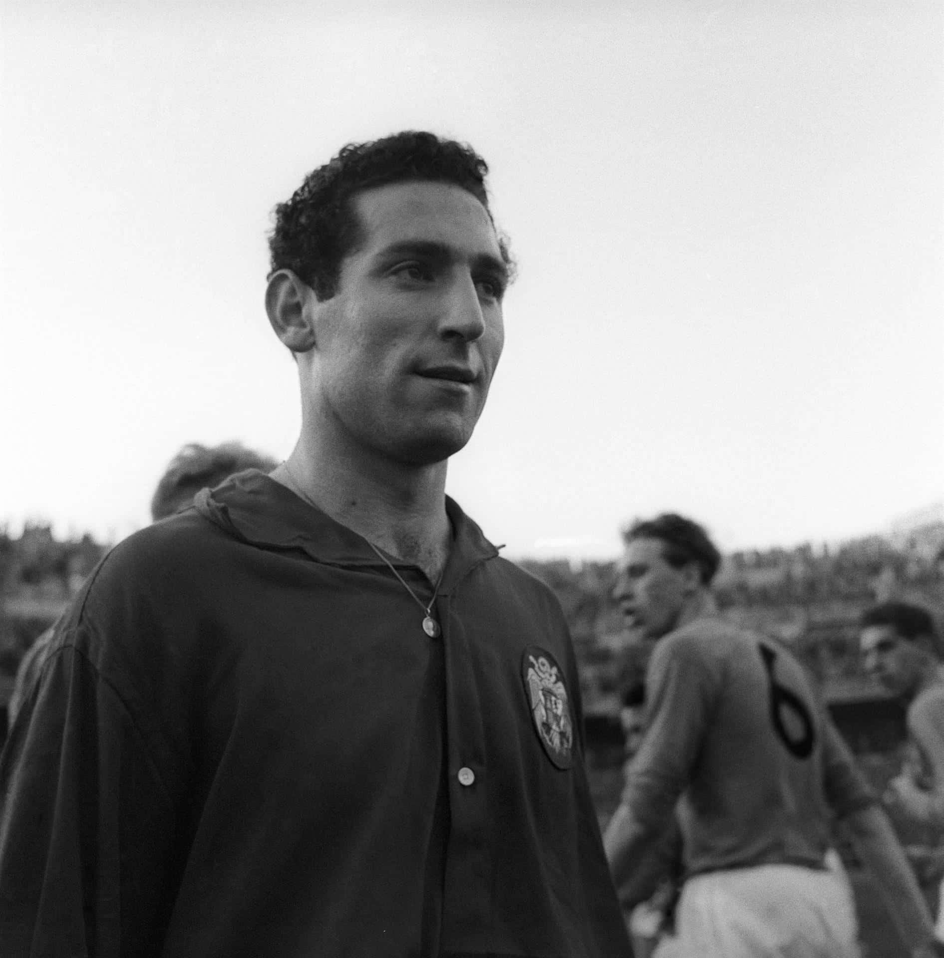 Young Francisco Gento Or Also Known As Paco Gento Wallpaper