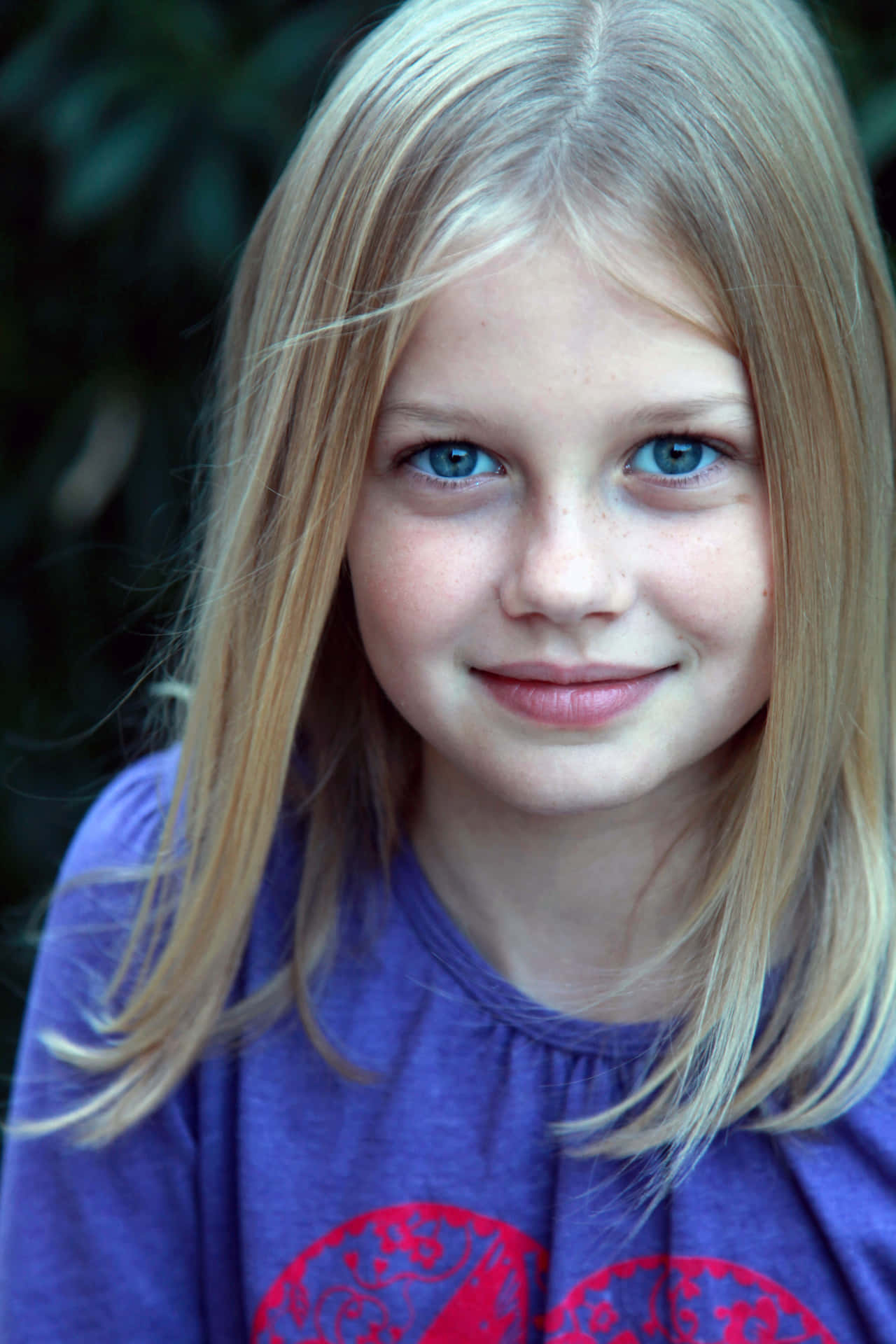 Young Girl Blue Eyes Smiling Wallpaper