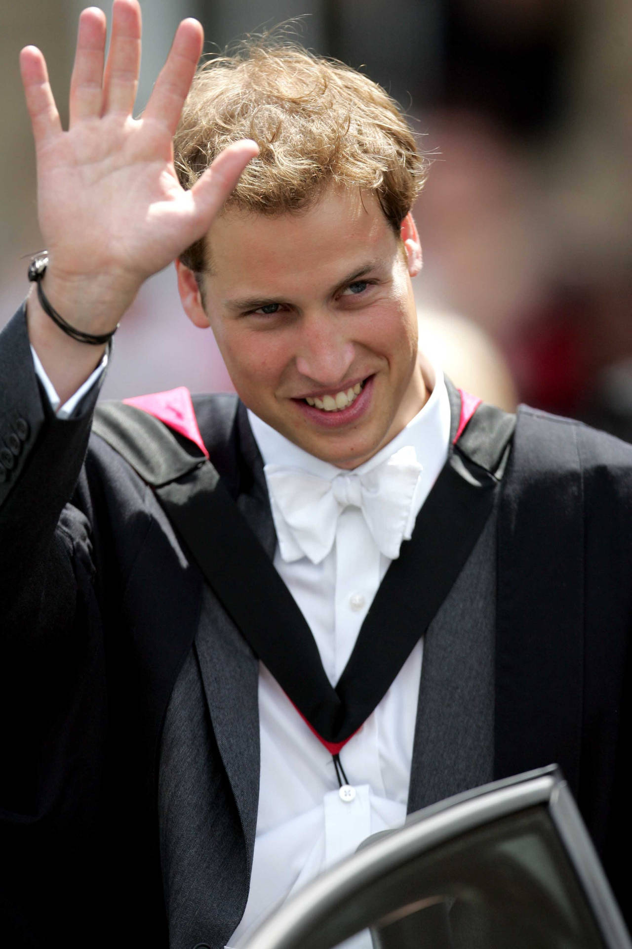 Young Prince William Waving Wallpaper