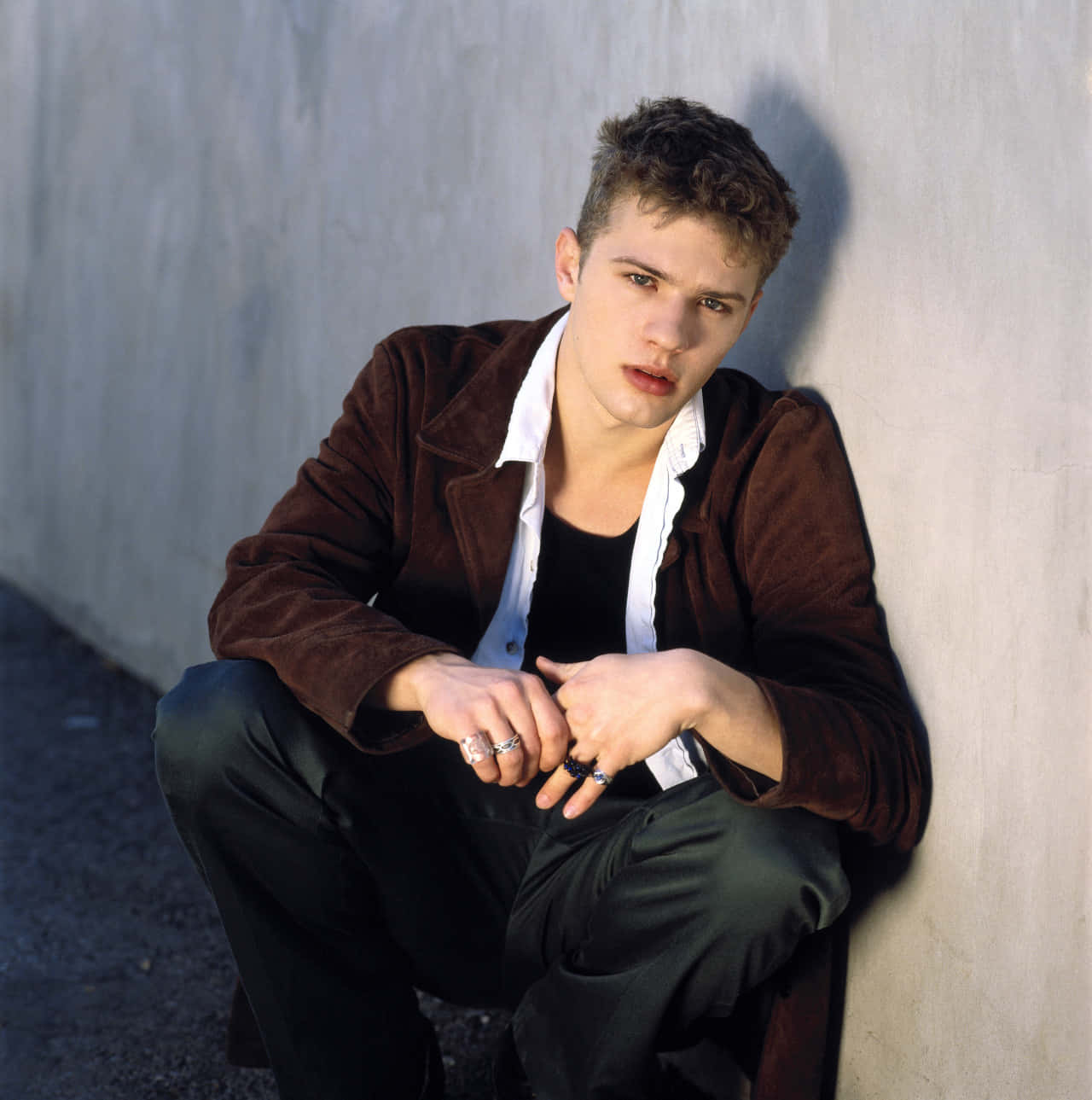 Young Ryan Phillippe Actor Photoshoot Wallpaper