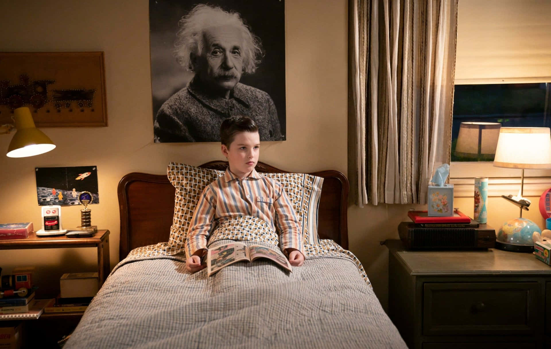 Young Sheldon Contemplative Moment Wallpaper