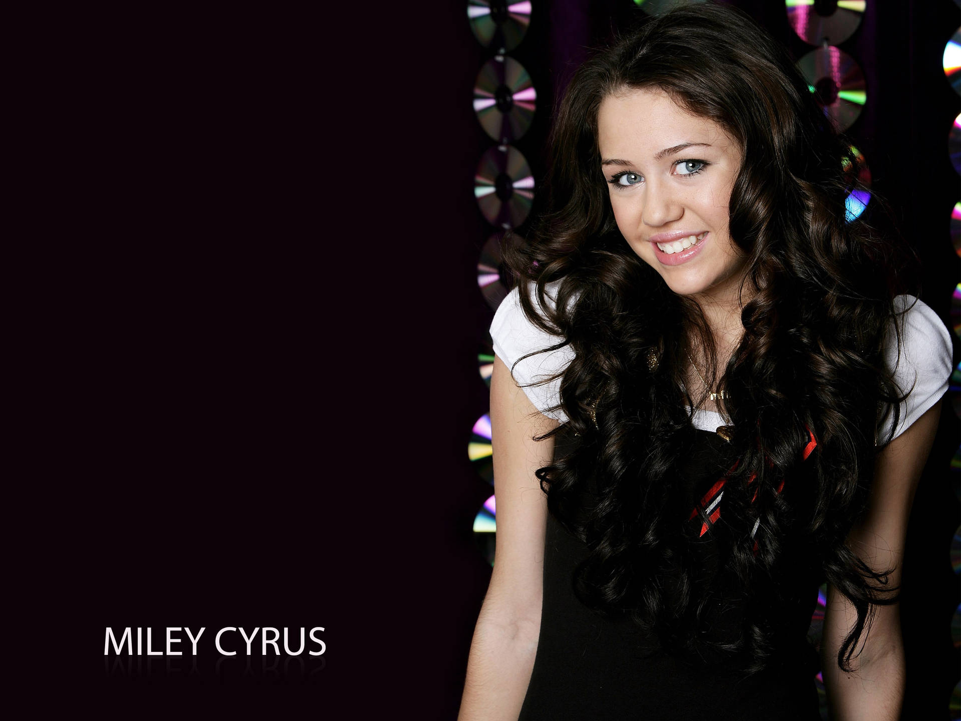 Young Singer Miley Cyrus Background