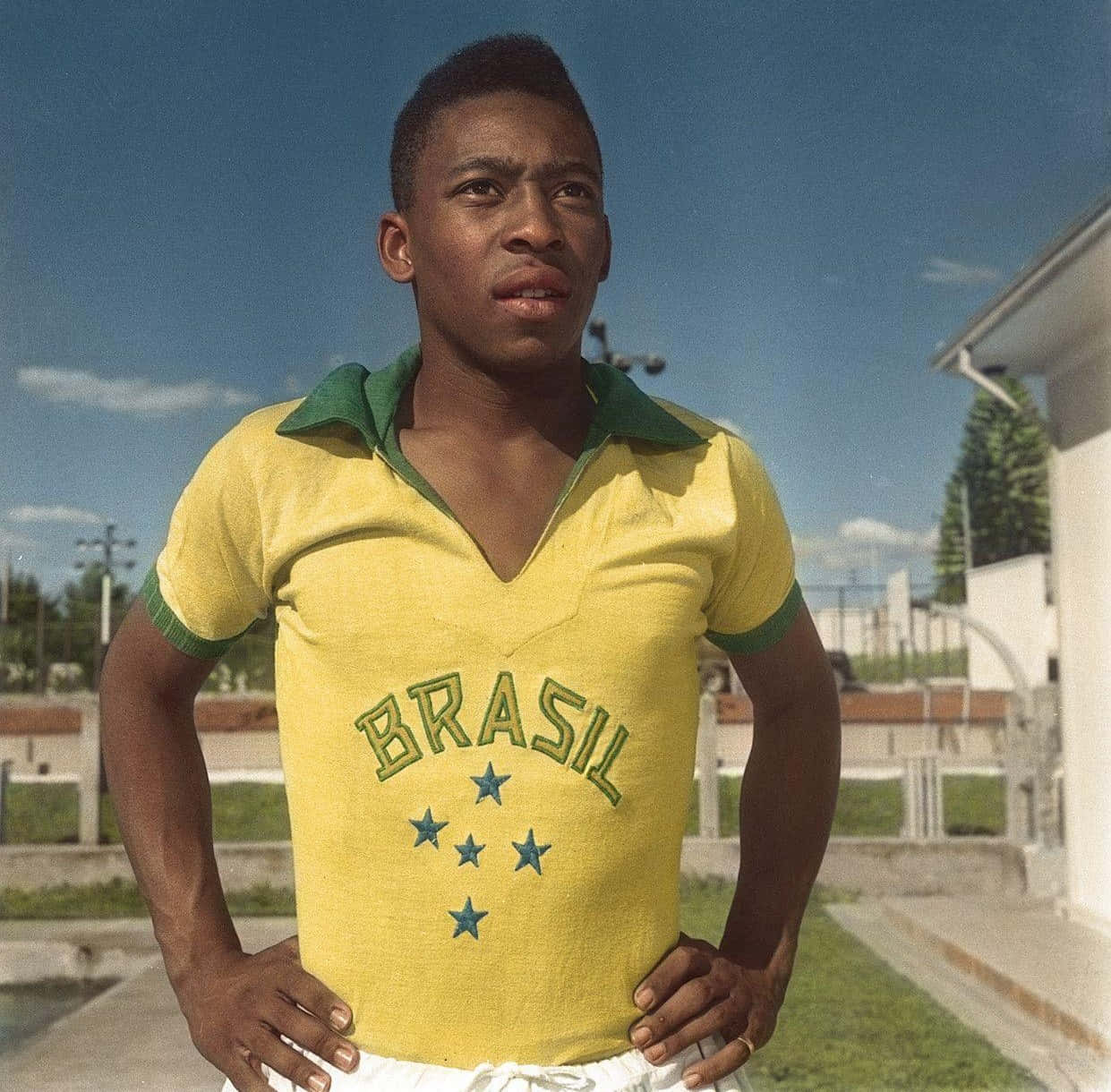Young Soccer Legendin Brazil Jersey Wallpaper