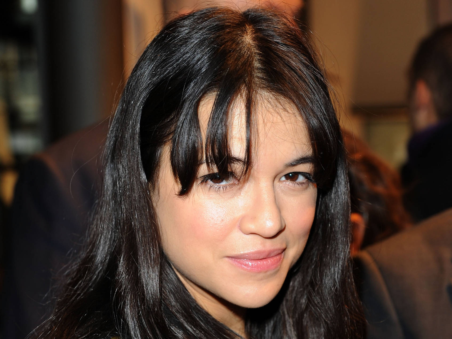 Young Star Michelle Rodriguez Wallpaper