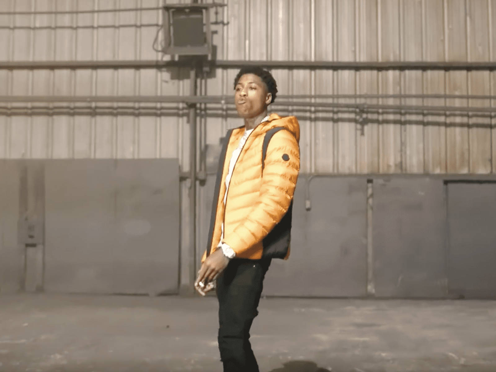 Image Youngboy Never Broke Again Poses For The Artist Spotlight Wallpaper