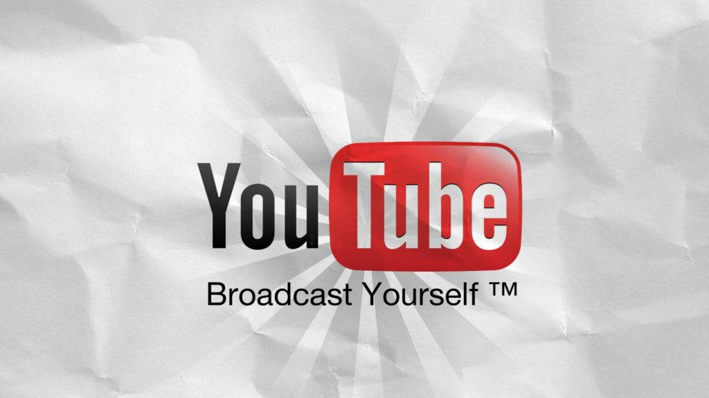 Youtube Logo på krøllet hvidt papir baggrund Wallpaper